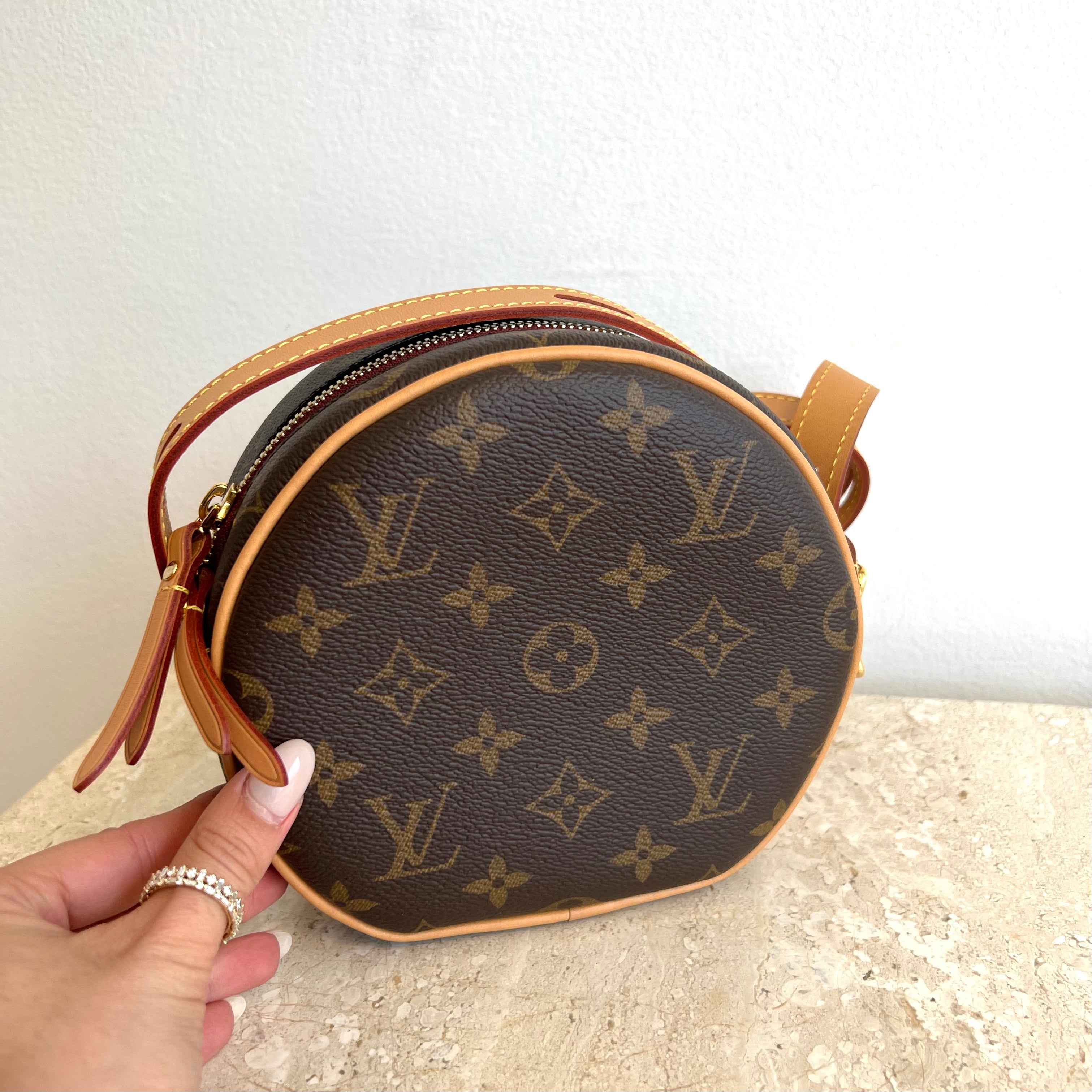Louis Vuitton preowned Monogram Circular twoway Bag  Farfetch