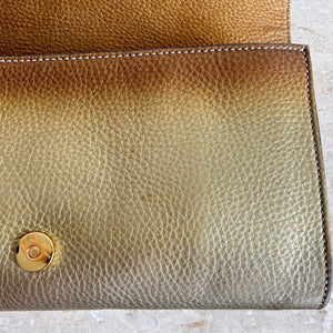 Pre-Owned GUCCI Gold Ombre Leather Soho Clutch