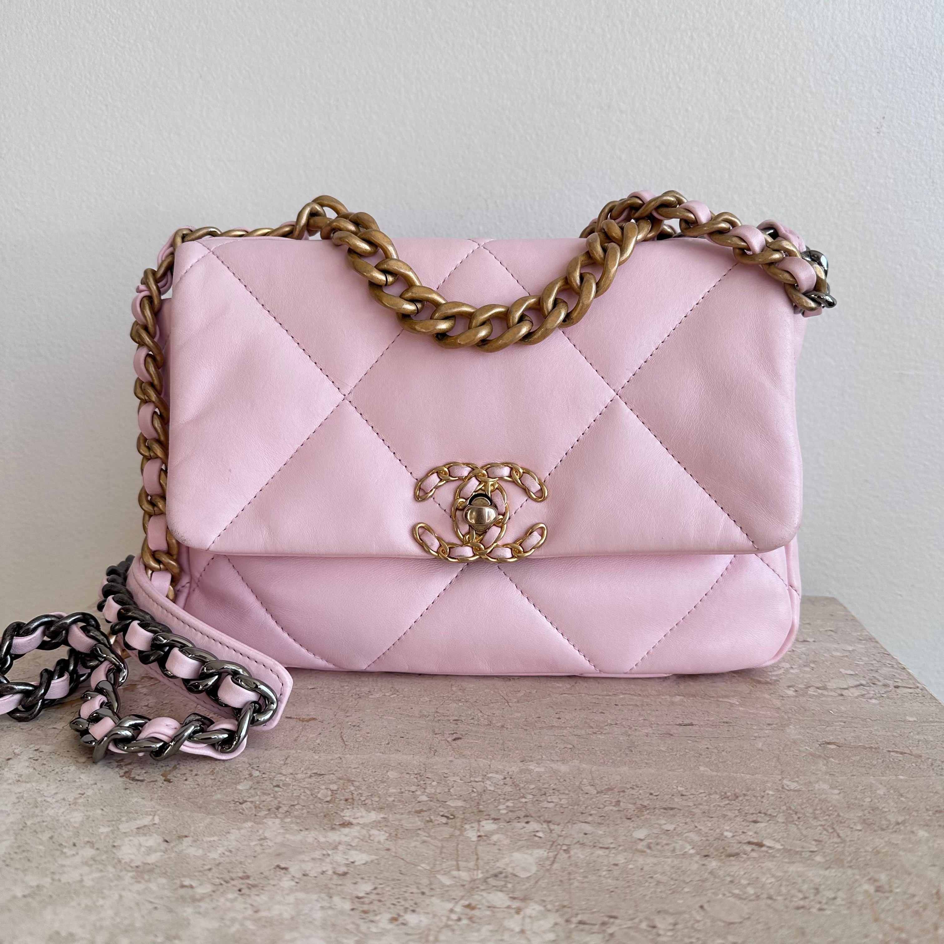 Pre-Owned CHANEL™ 19 Pink Lambskin Handbag