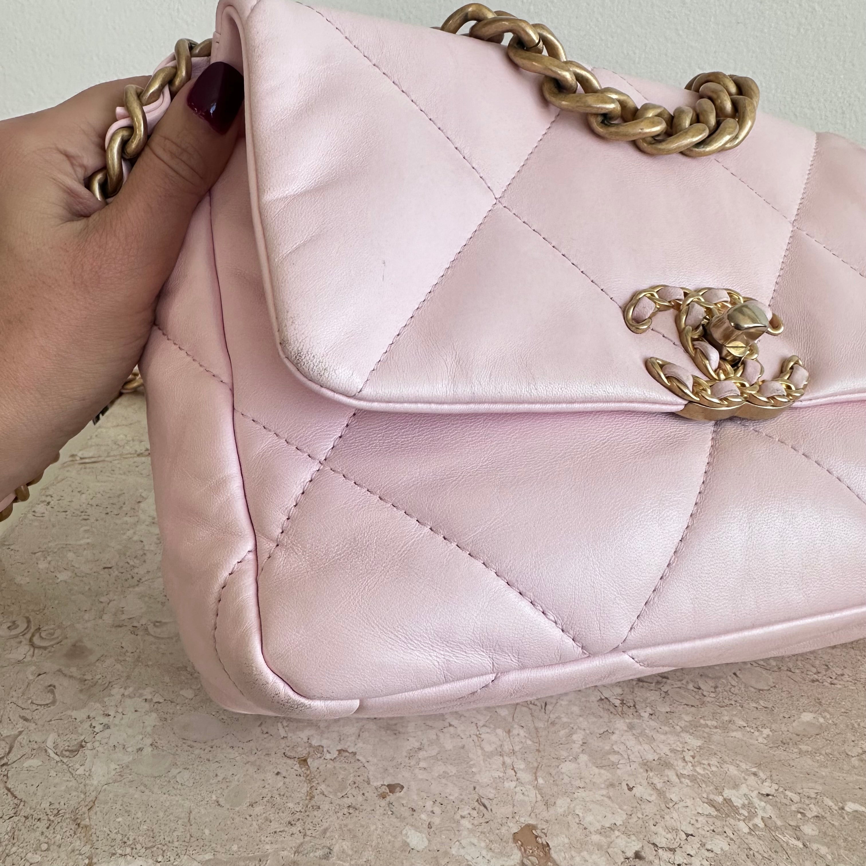 Pre-Owned CHANEL™ 19 Pink Lambskin Handbag