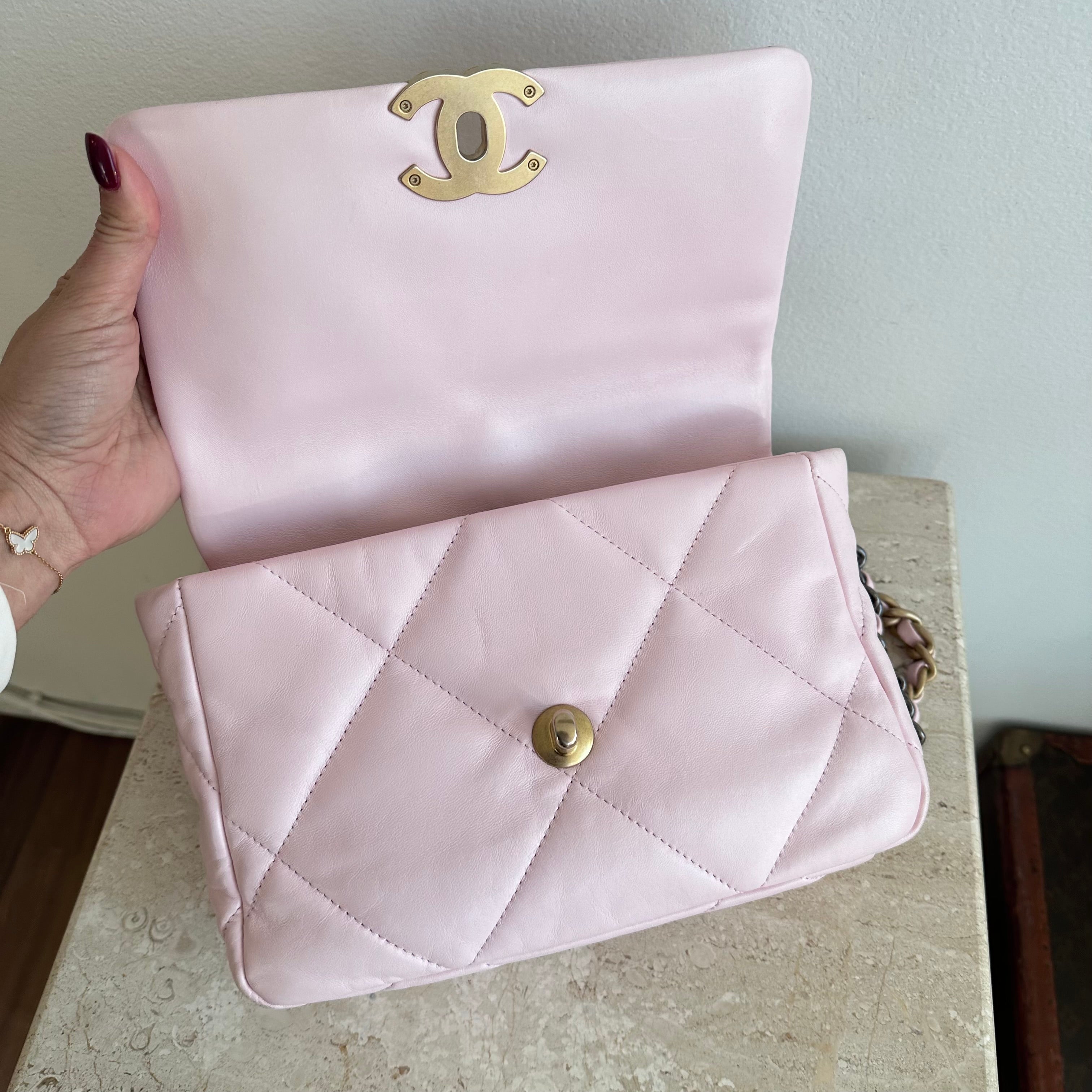 Pre-Owned CHANEL™ 19 Pink Lambskin Handbag