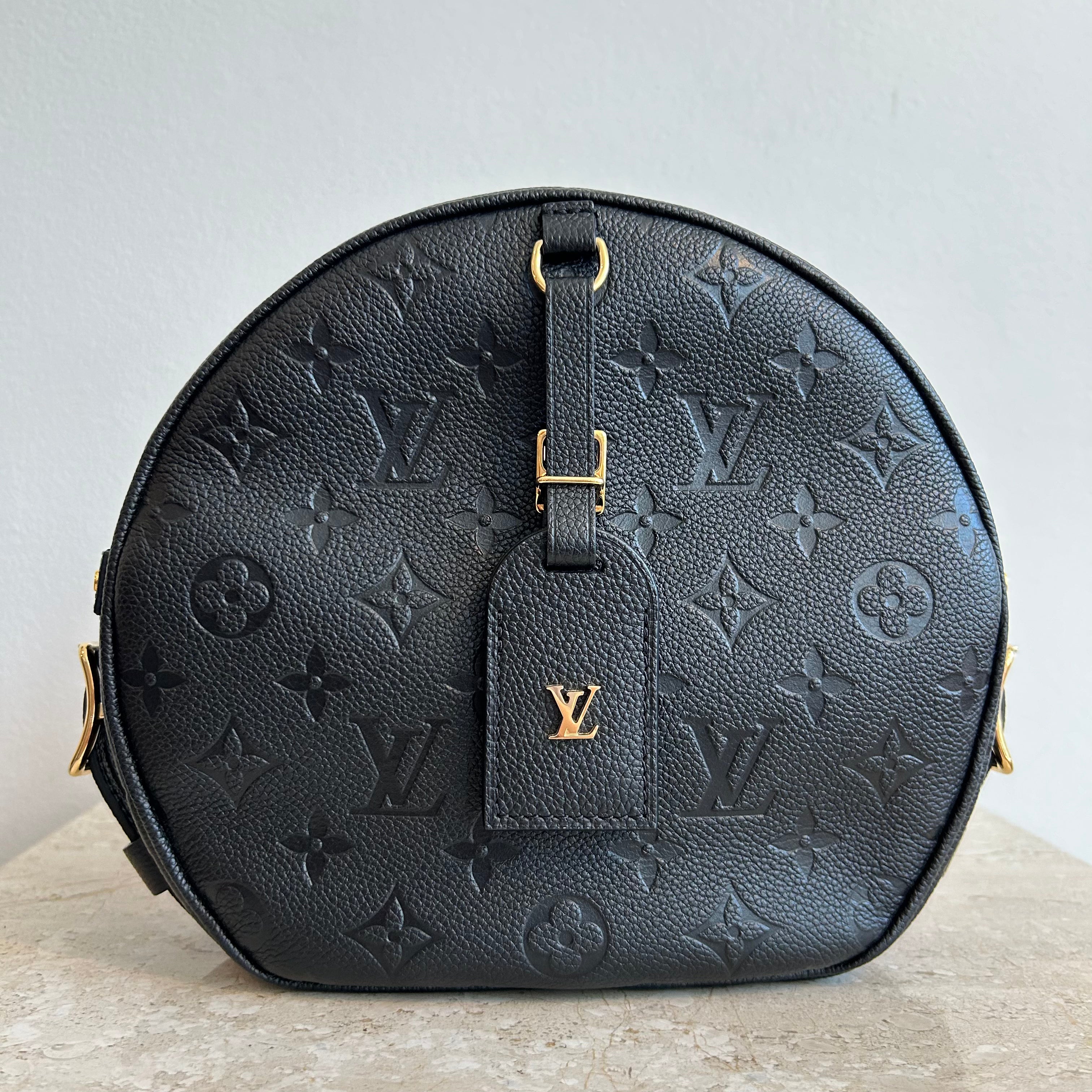 Pre-Owned LOUIS VUITTON Black Empreinte Boîte Chapeau Souple MM Bag