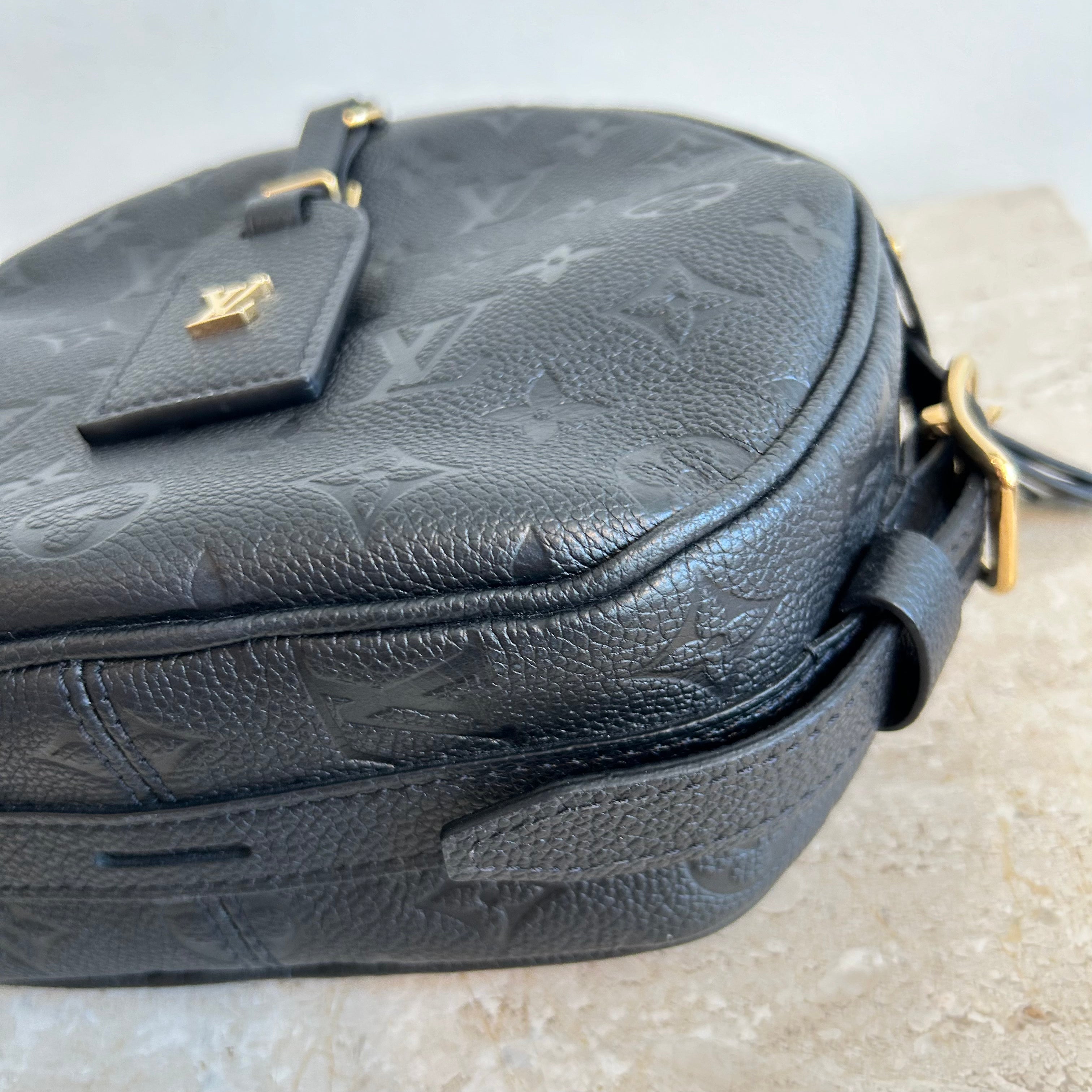 Pre-Owned LOUIS VUITTON Black Empreinte Boîte Chapeau Souple MM Bag