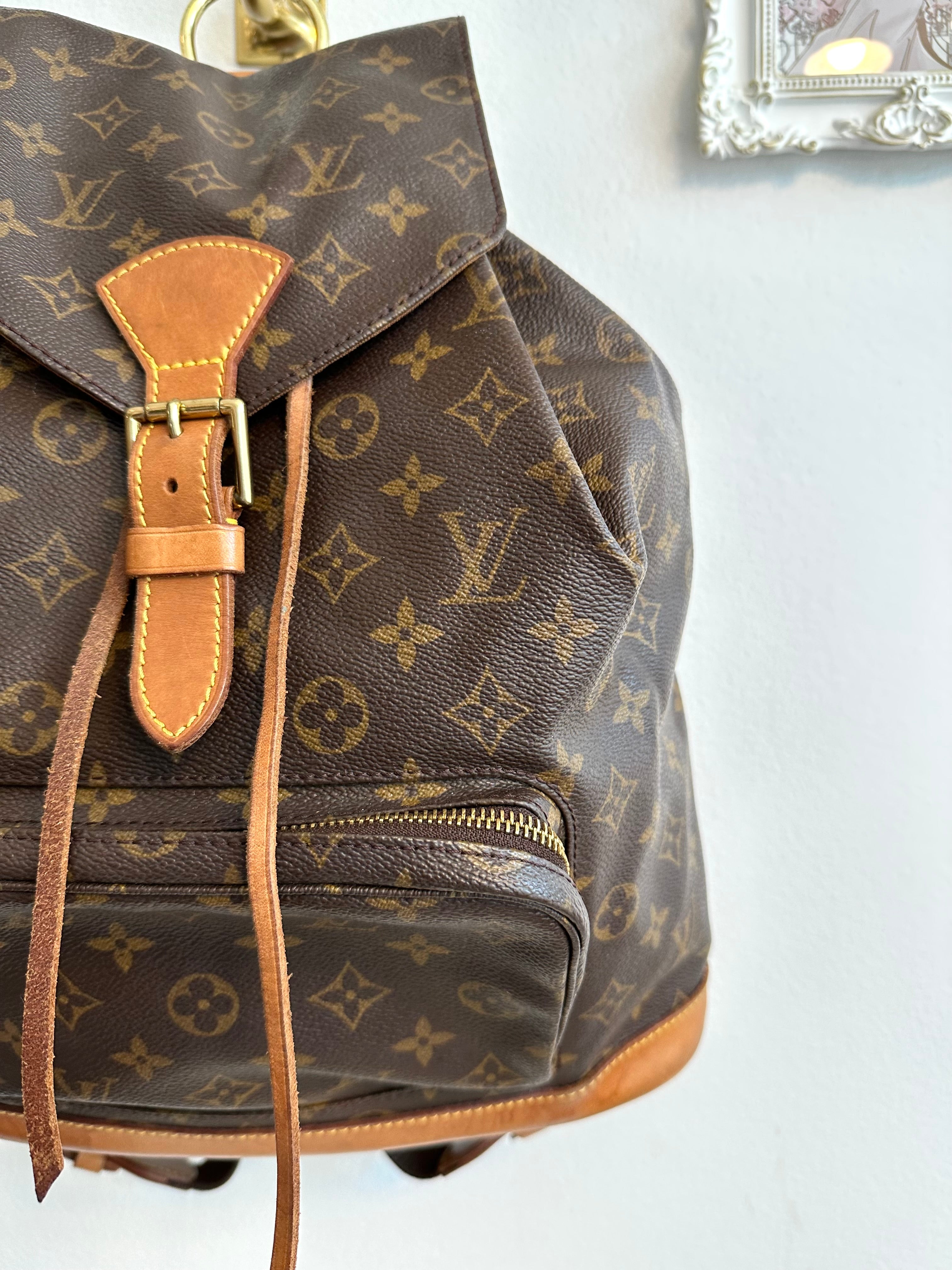 Pre-owned Louis Vuitton Montsouris Vintage Backpack In Brown