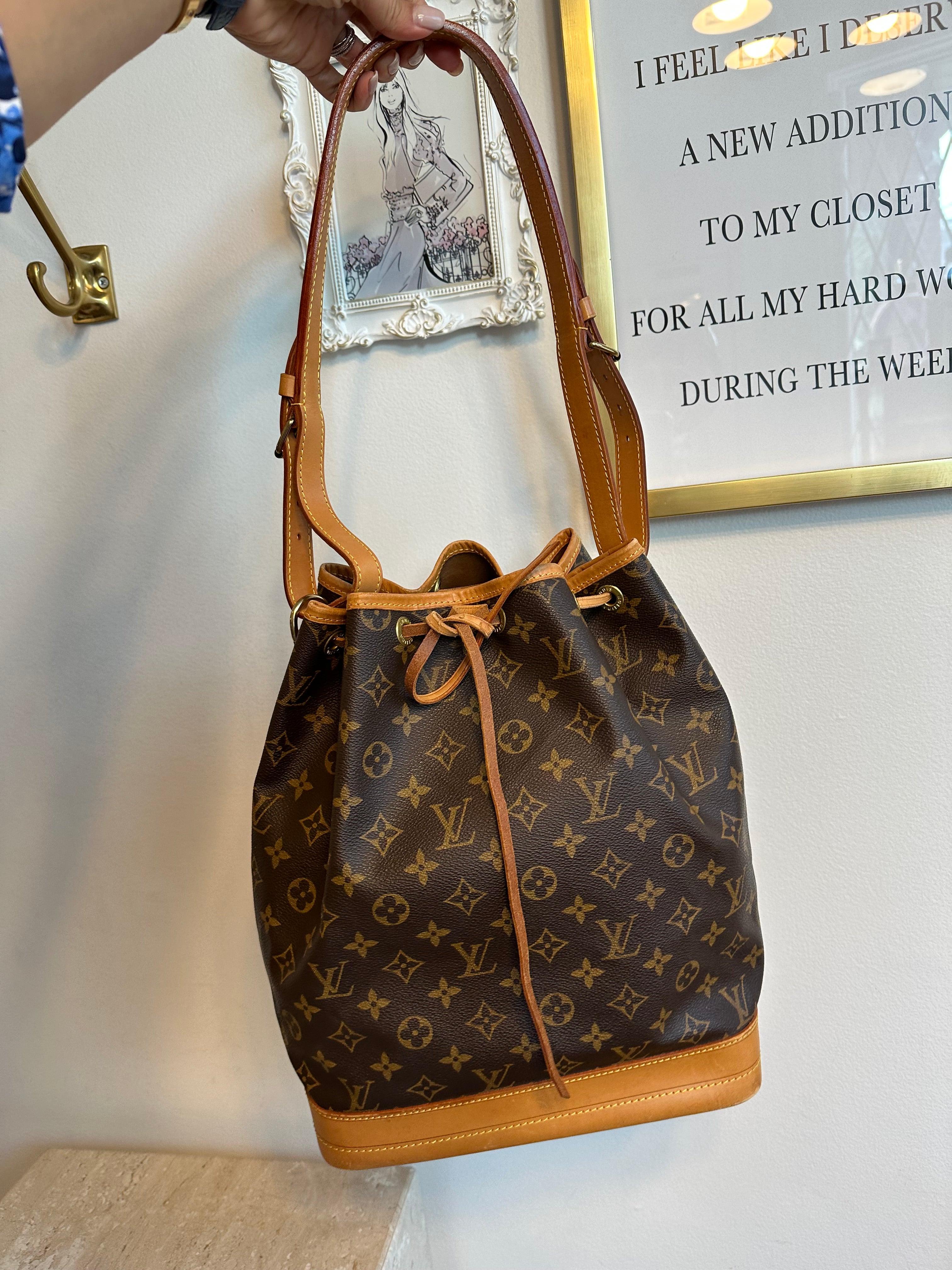 Louis Vuitton Noe Monogram – VintageBooBoo Pre owned designer bags, shoes,  clothes