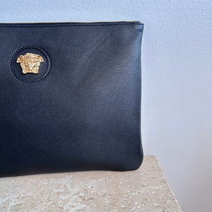 Pre-Owned VERSACE La Medusa Black Leather Clutch/Wristlet