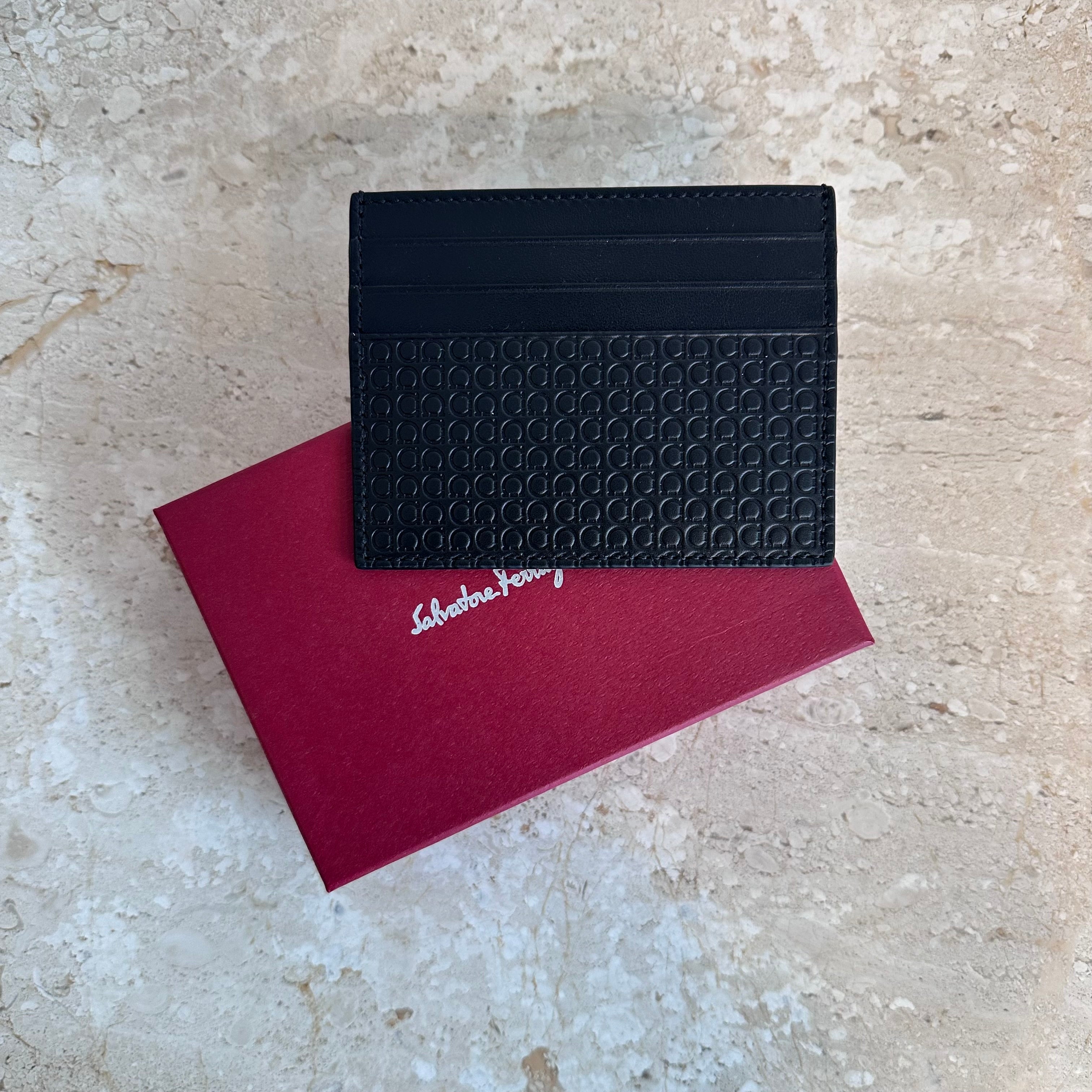 Pre-Owned SALVATORE FERRAGAMO Logo Card Holder