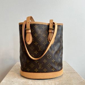 Pre-Owned LOUIS VUITTON Vintage Monogram Petite Bucket Bag