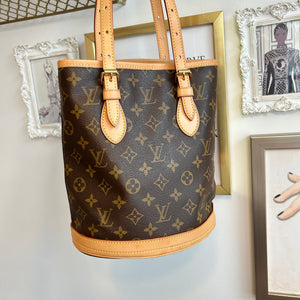 Pre-Owned LOUIS VUITTON Vintage Monogram Petite Bucket Bag