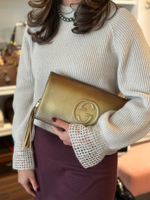 Pre-Owned GUCCI Gold Ombre Leather Soho Clutch