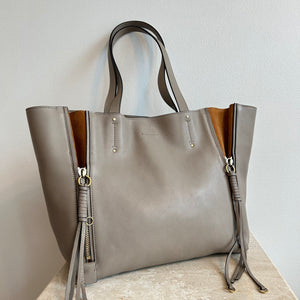 Pre-Owned CHLOE Medium Motty Grey Milo Shopping Tote