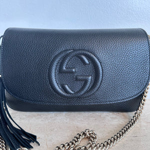 Pre-Owned GUCCI Medium Soho Black Flap Bag