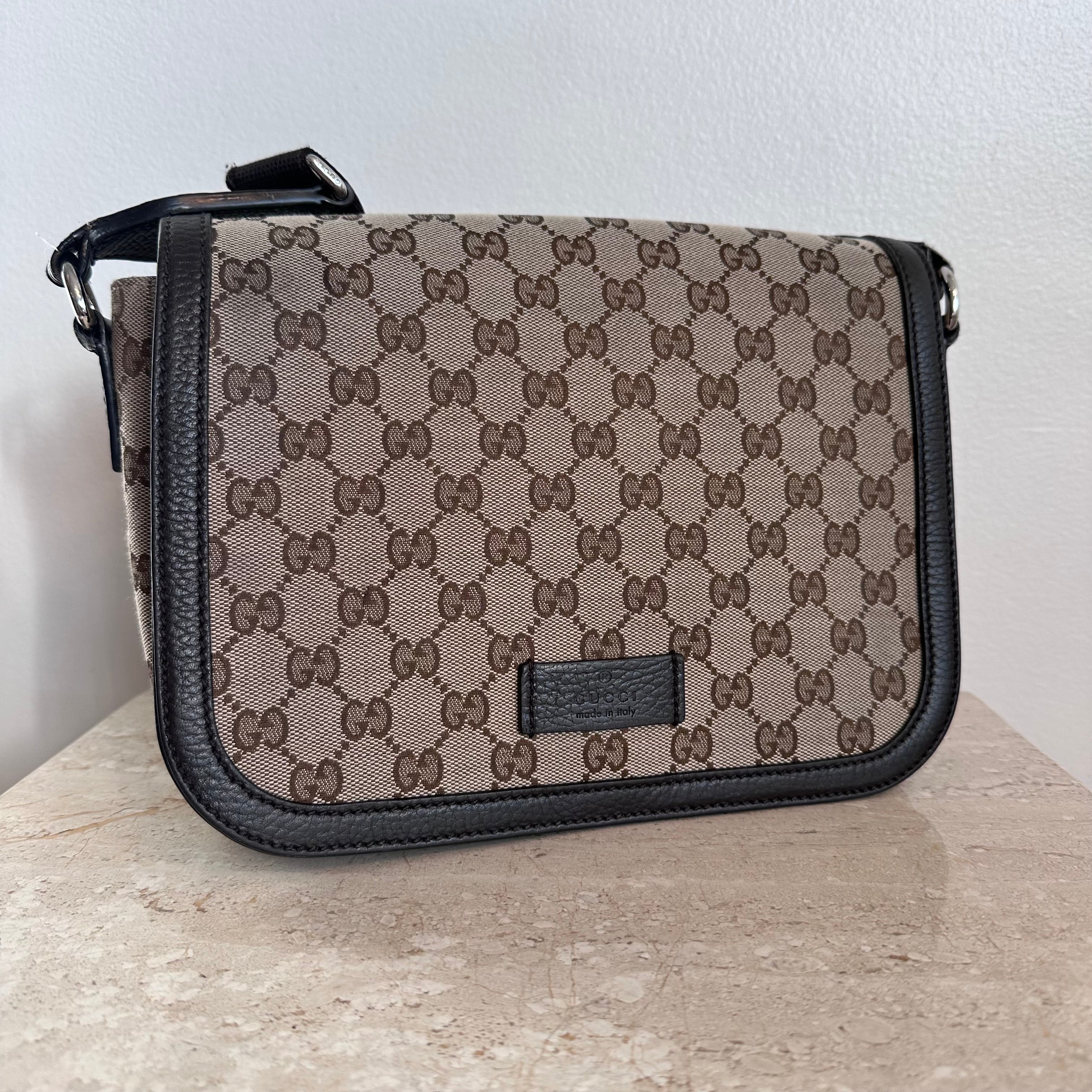 Pre-Owned GUCCI GG Monogram Flap Messenger Bag