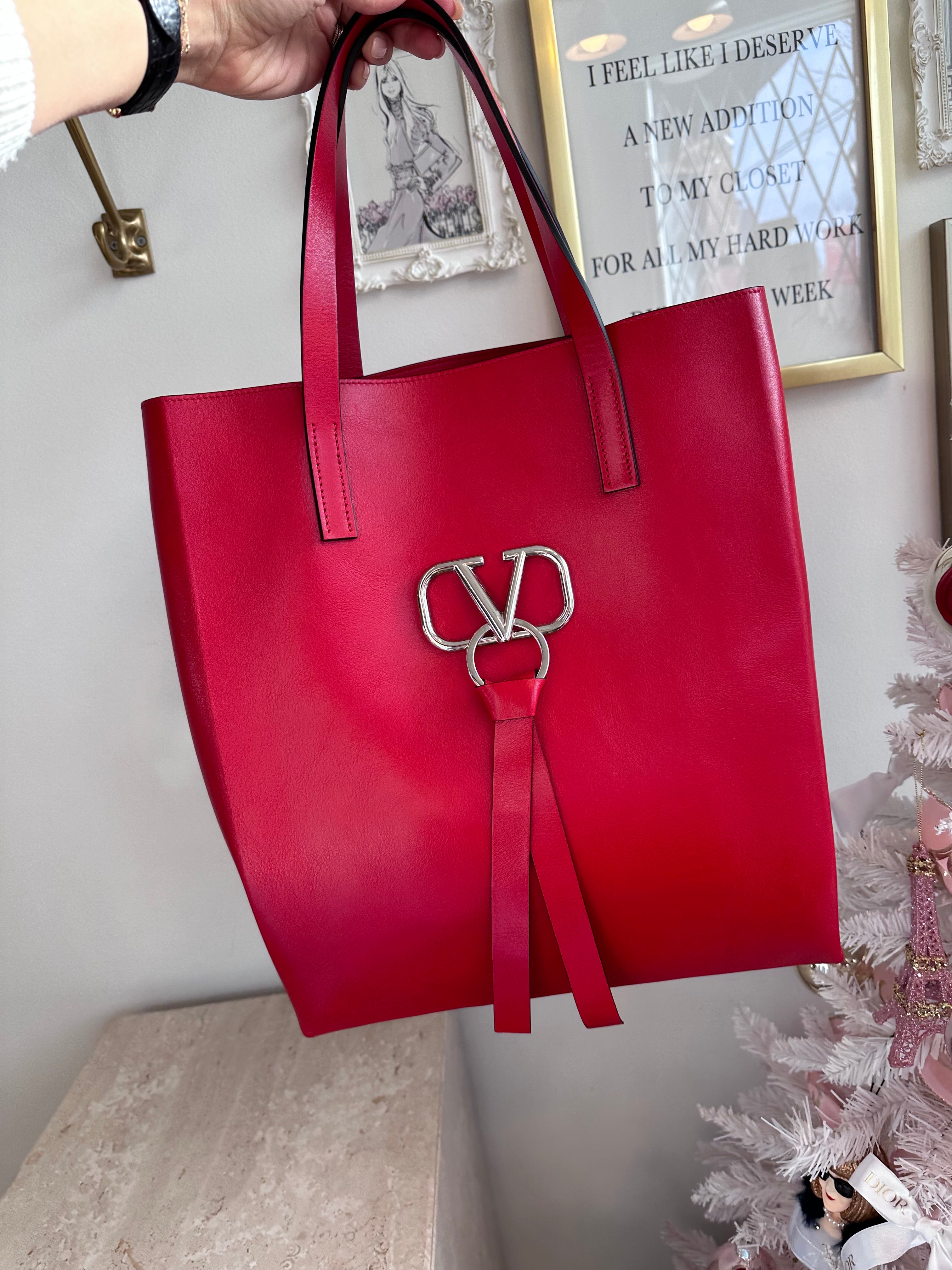 Pre-Owned VALENTINO Garavani Red Calfskin VSling Tote