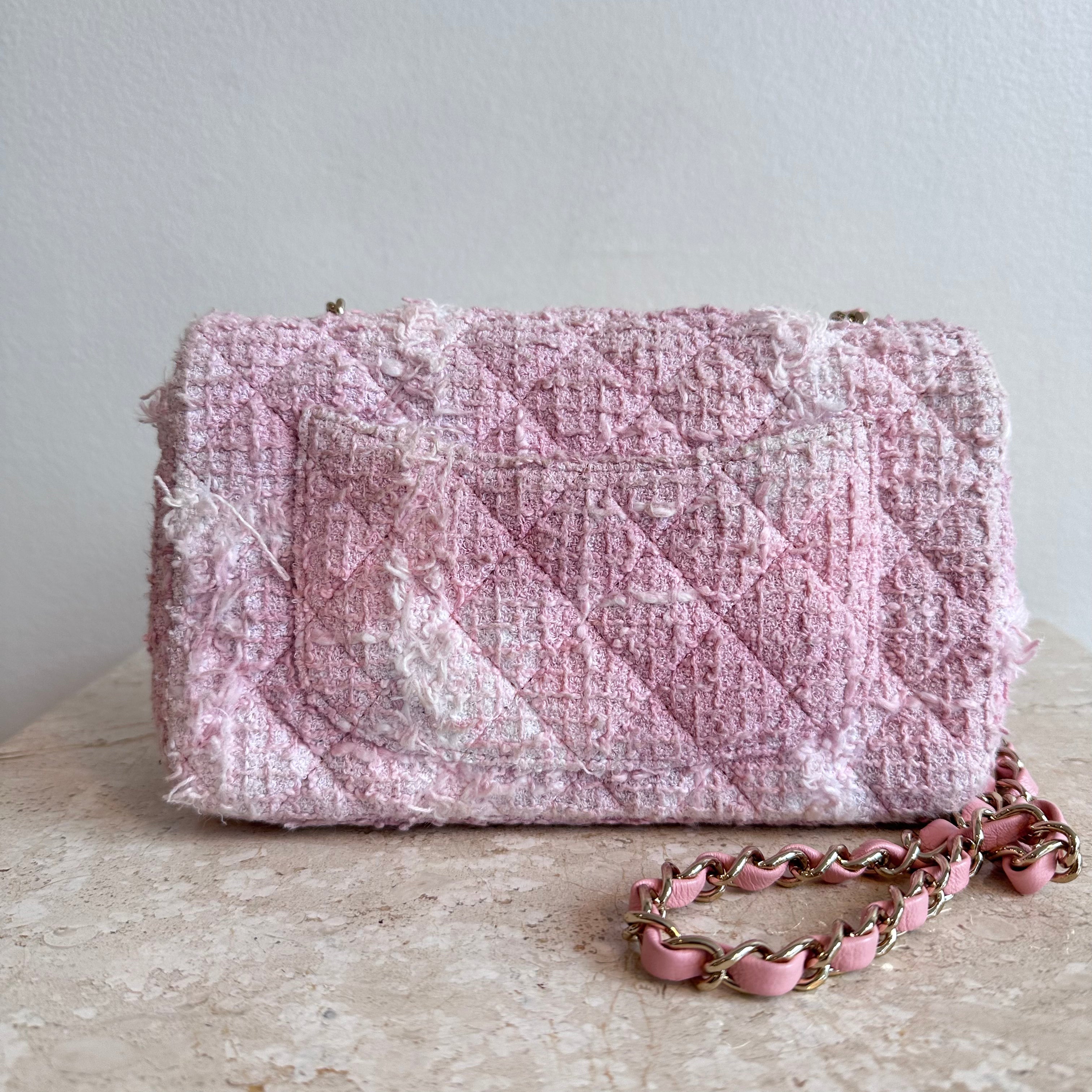 Pre-Owned CHANEL™ Pink Tweed Mini Classic Flap Bag