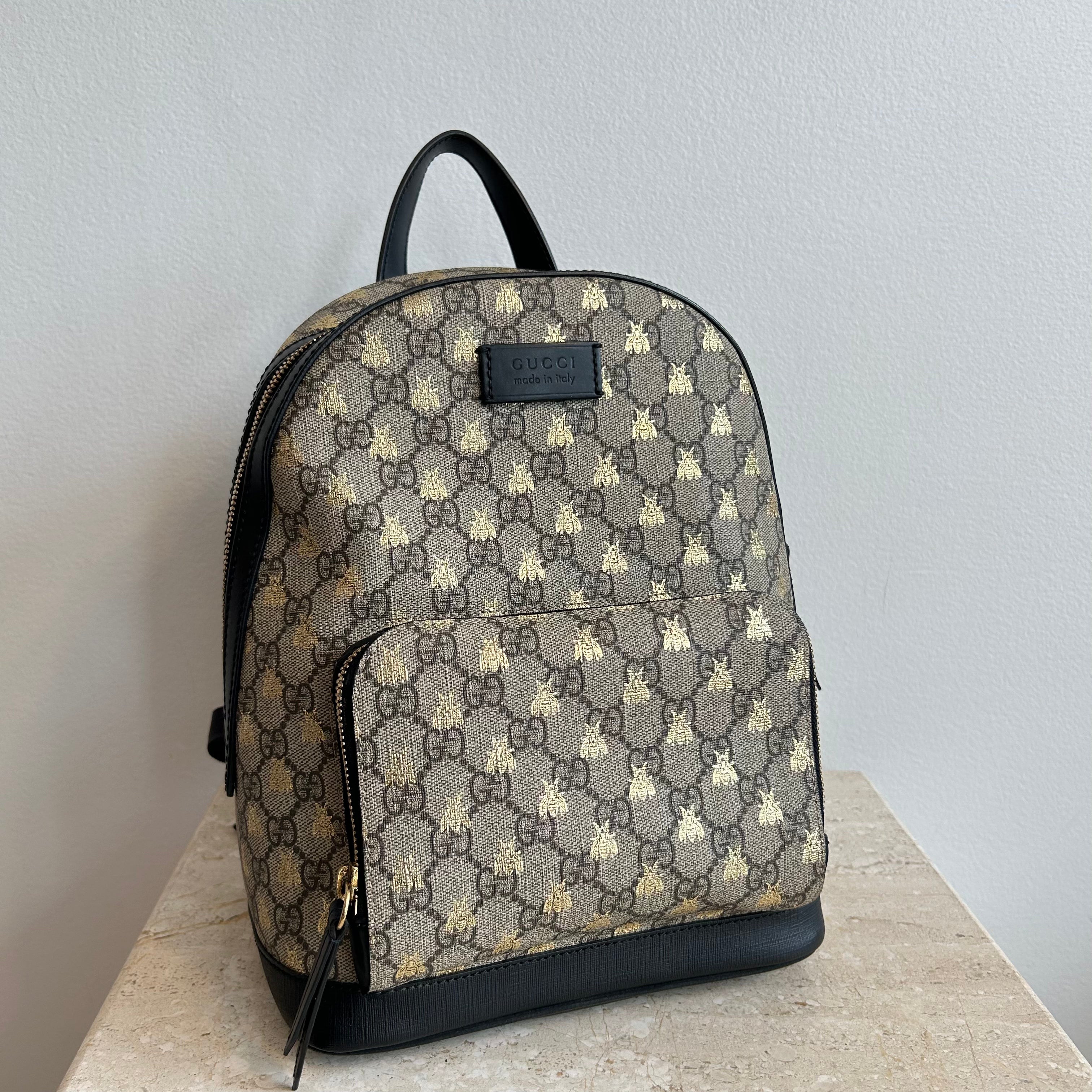 Pre Owned GUCCI GG Supreme Bees Backpack Valamode