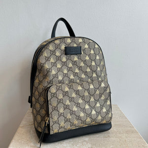 Pre-Owned GUCCI GG Supreme Bees Backpack