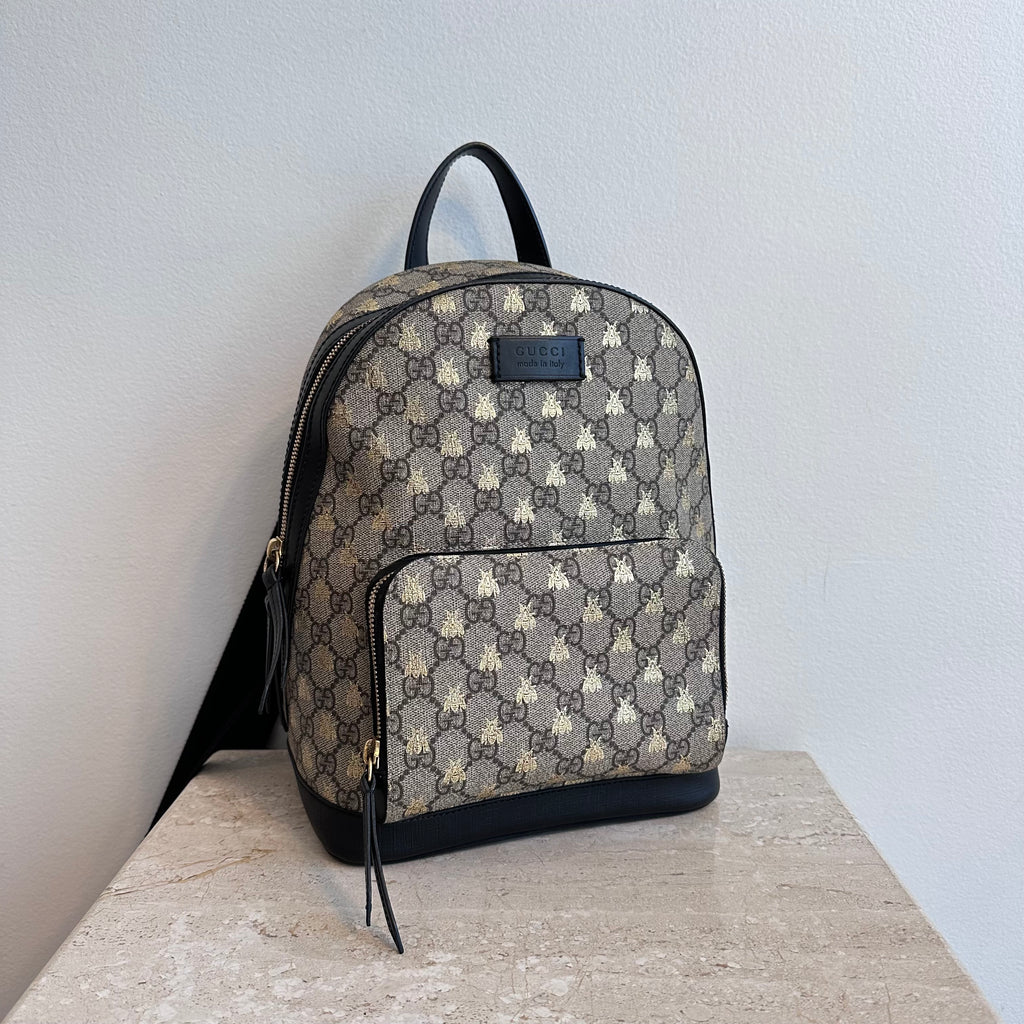 Pre-Owned GUCCI GG Supreme Bees Backpack