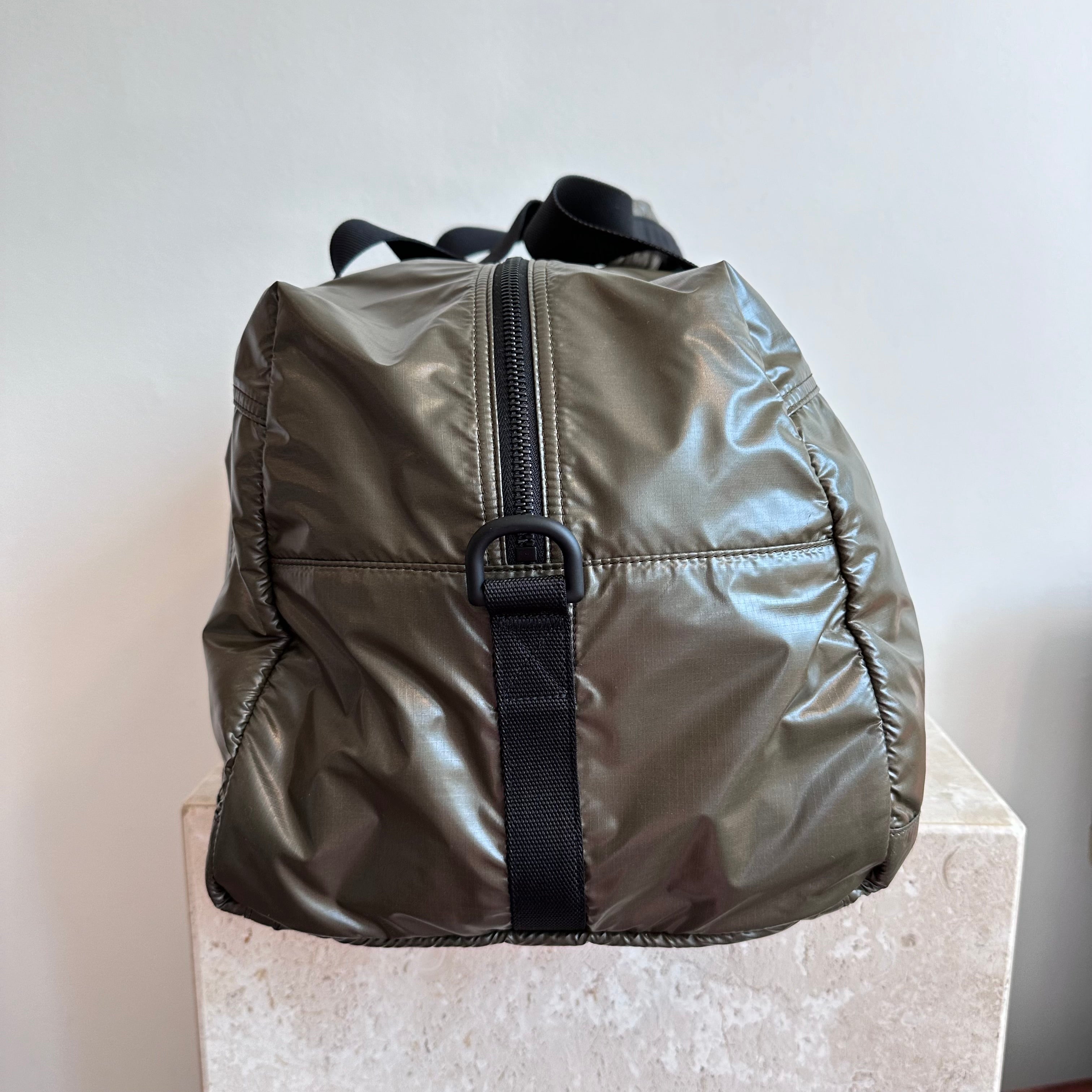 Pre-Owned SAINT LAURENT Army Green Nuxx Nylon Duffle