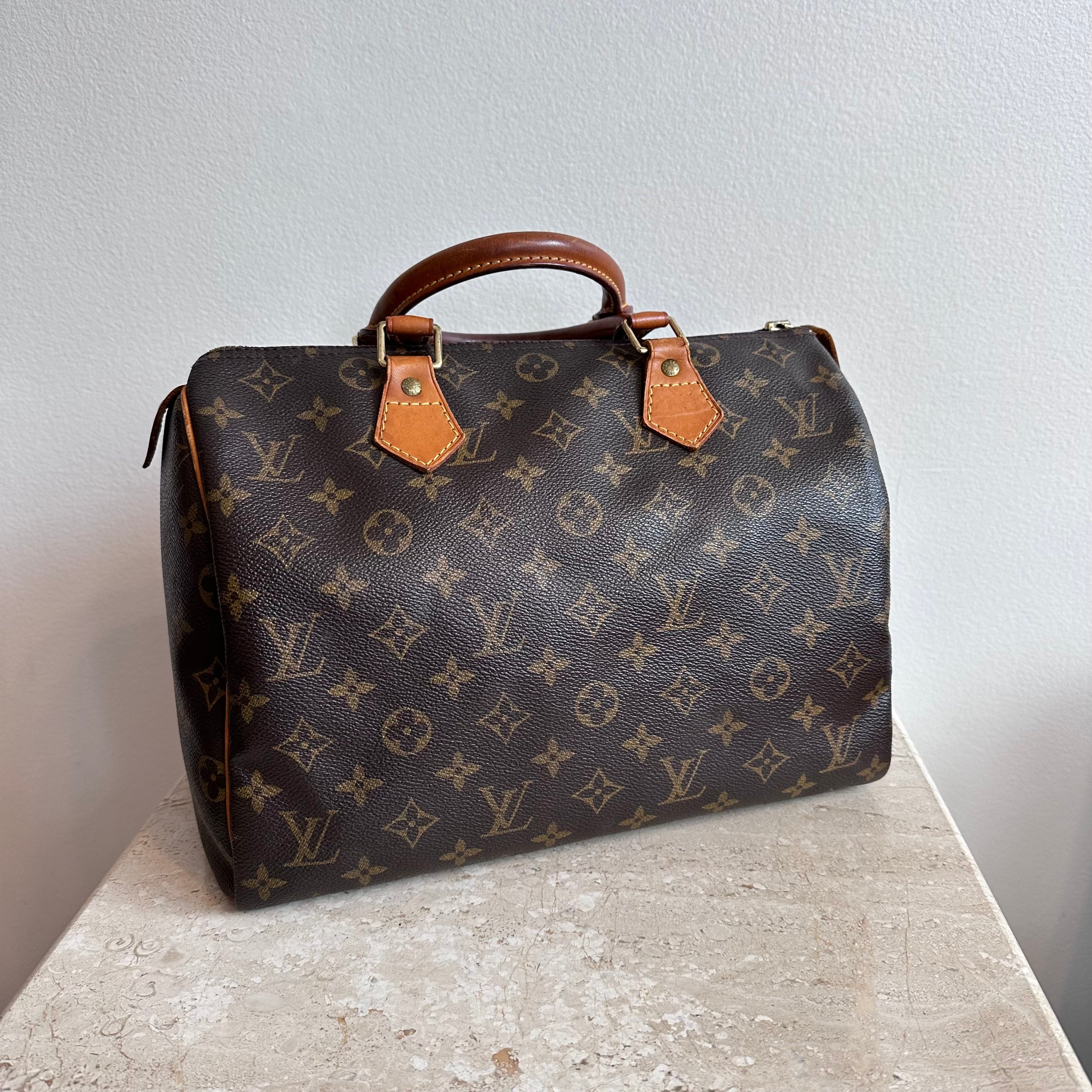 Pre-Owned LOUIS VUITTON Monogram Speedy 30