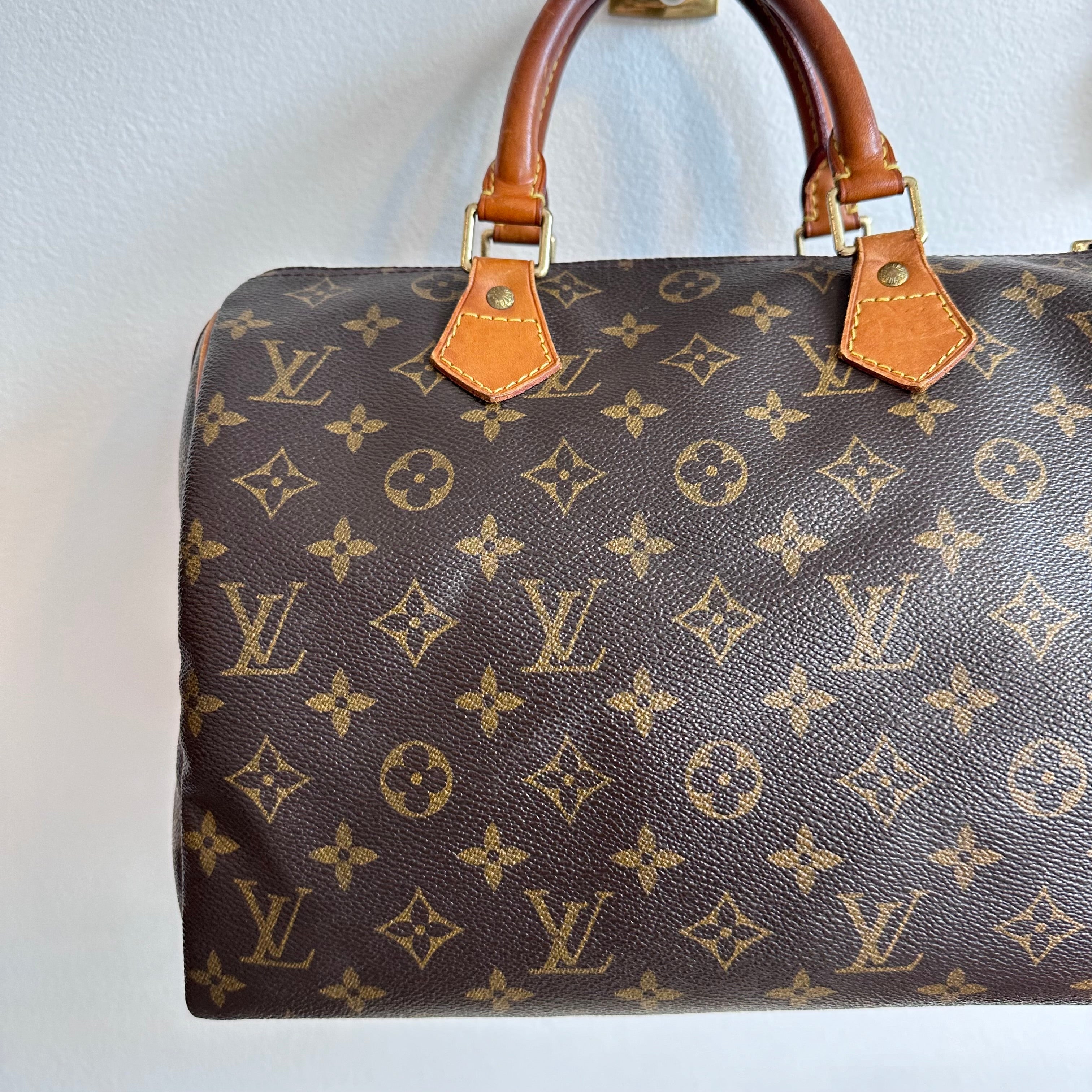 Pre-Owned LOUIS VUITTON Monogram Speedy 30