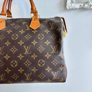 Pre-Owned LOUIS VUITTON Monogram Speedy 30