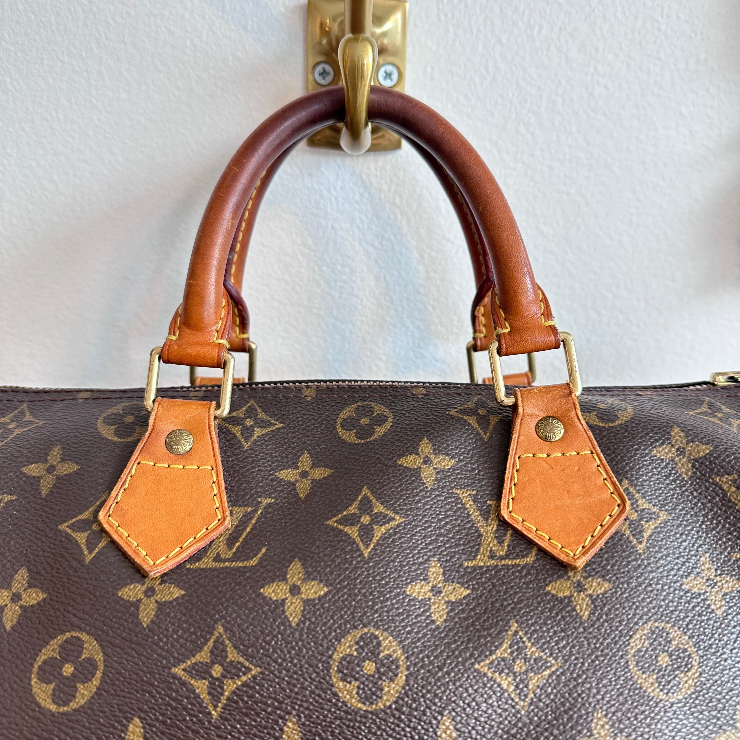 Pre-Owned LOUIS VUITTON Monogram Speedy 30