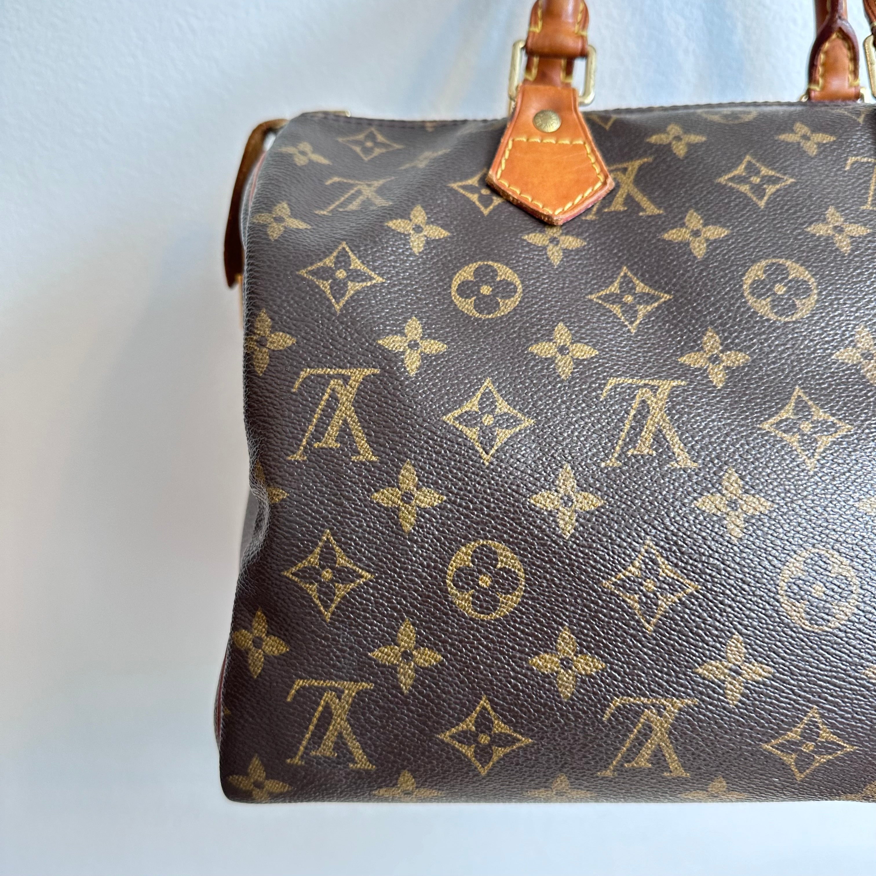 Pre-Owned LOUIS VUITTON Monogram Speedy 30