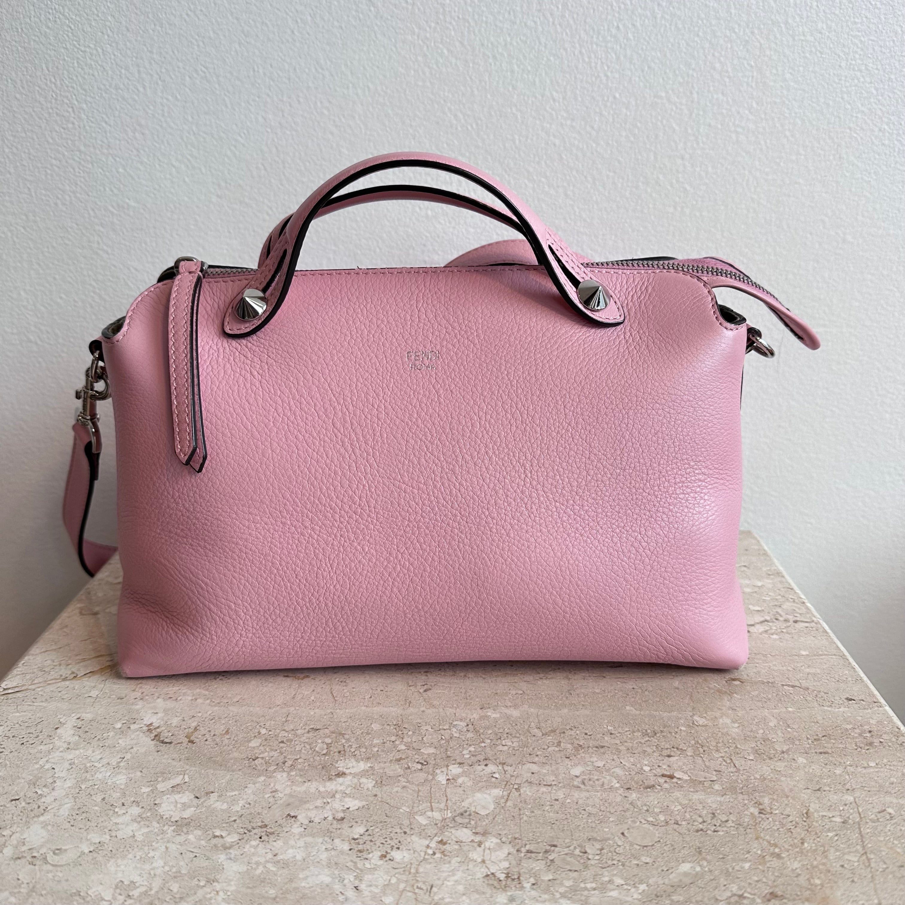 Pre-Owned FENDI By The Way Medium Pink Bag