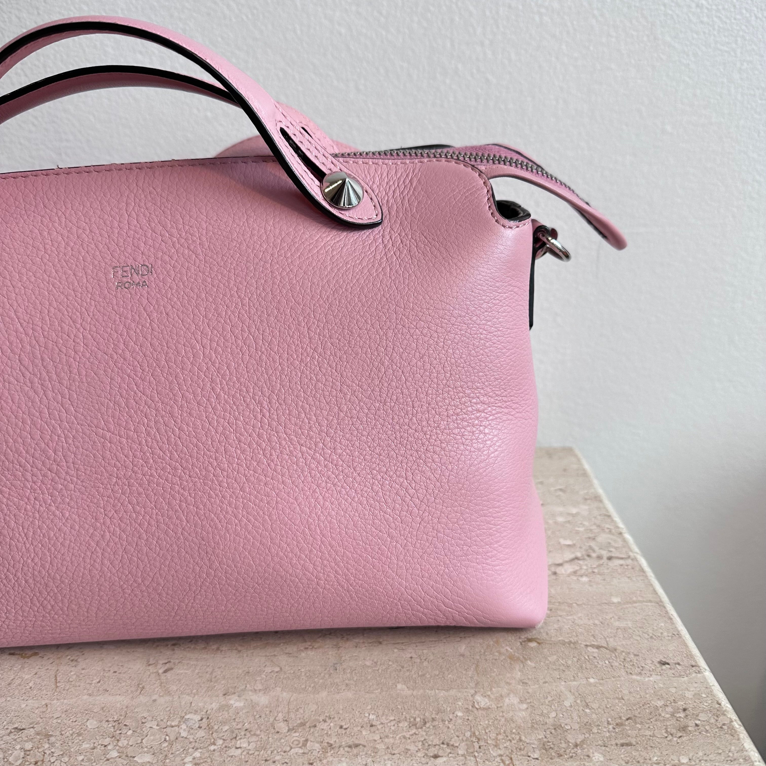 Pre-Owned FENDI By The Way Medium Pink Bag