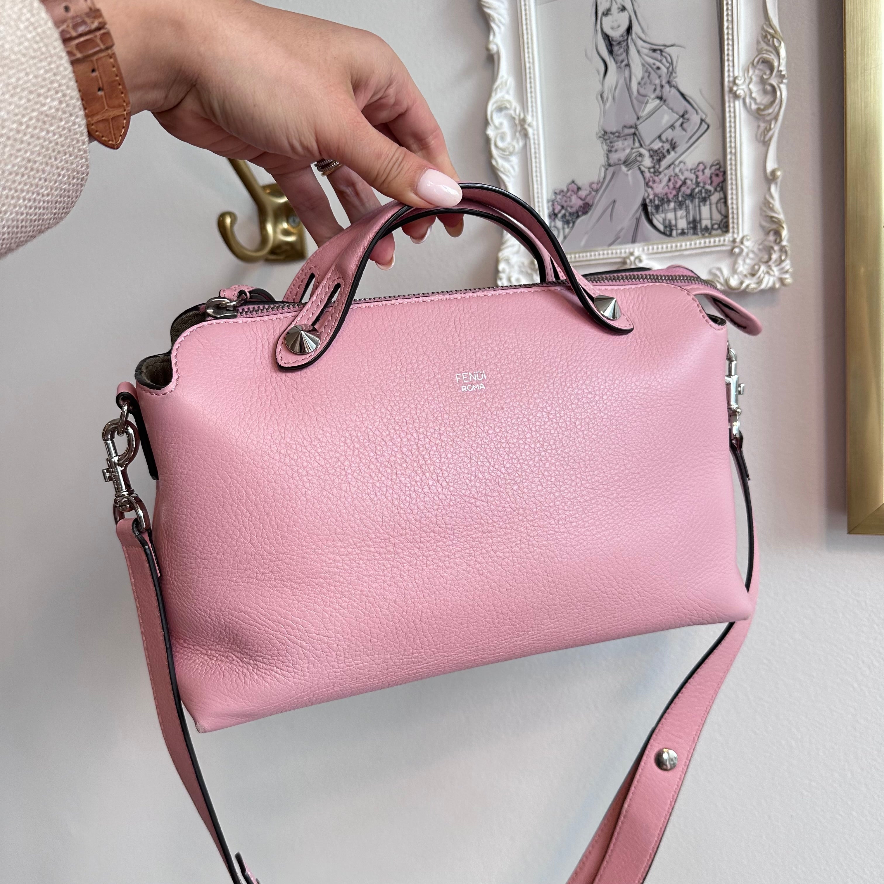 Pre-Owned FENDI By The Way Medium Pink Bag