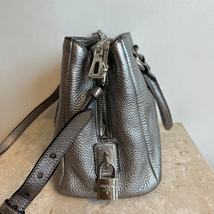 Pre-Owned PRADA Metallic Silver Leather Vitello Daino Tote