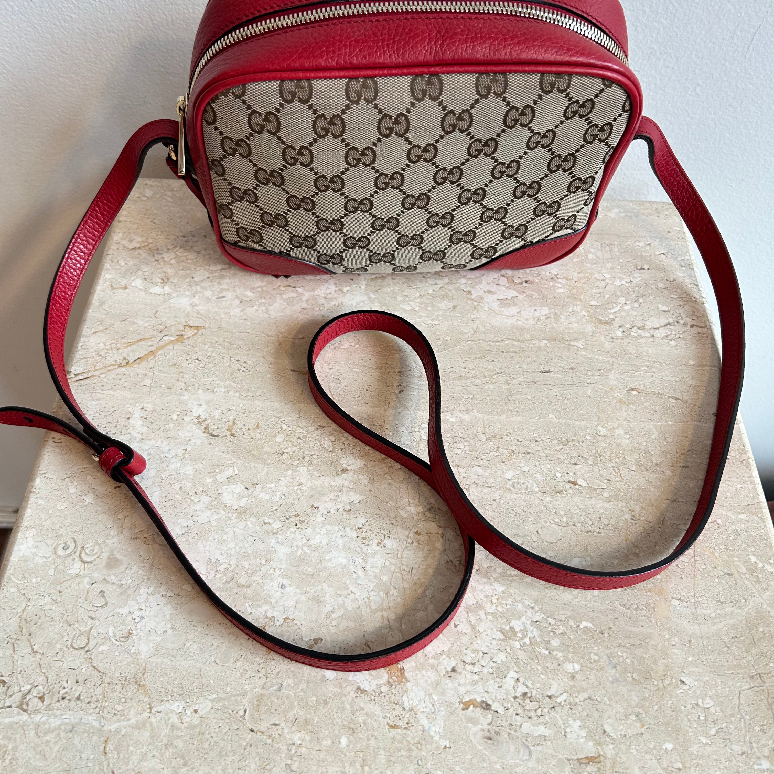 Gucci bree camera bag price online