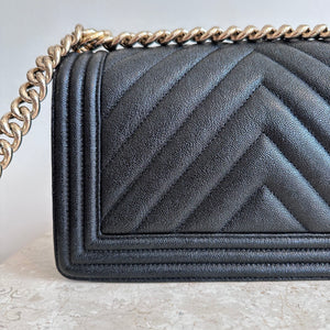 Pre-Owned CHANEL™ Black Medium Chevron Boy Bag