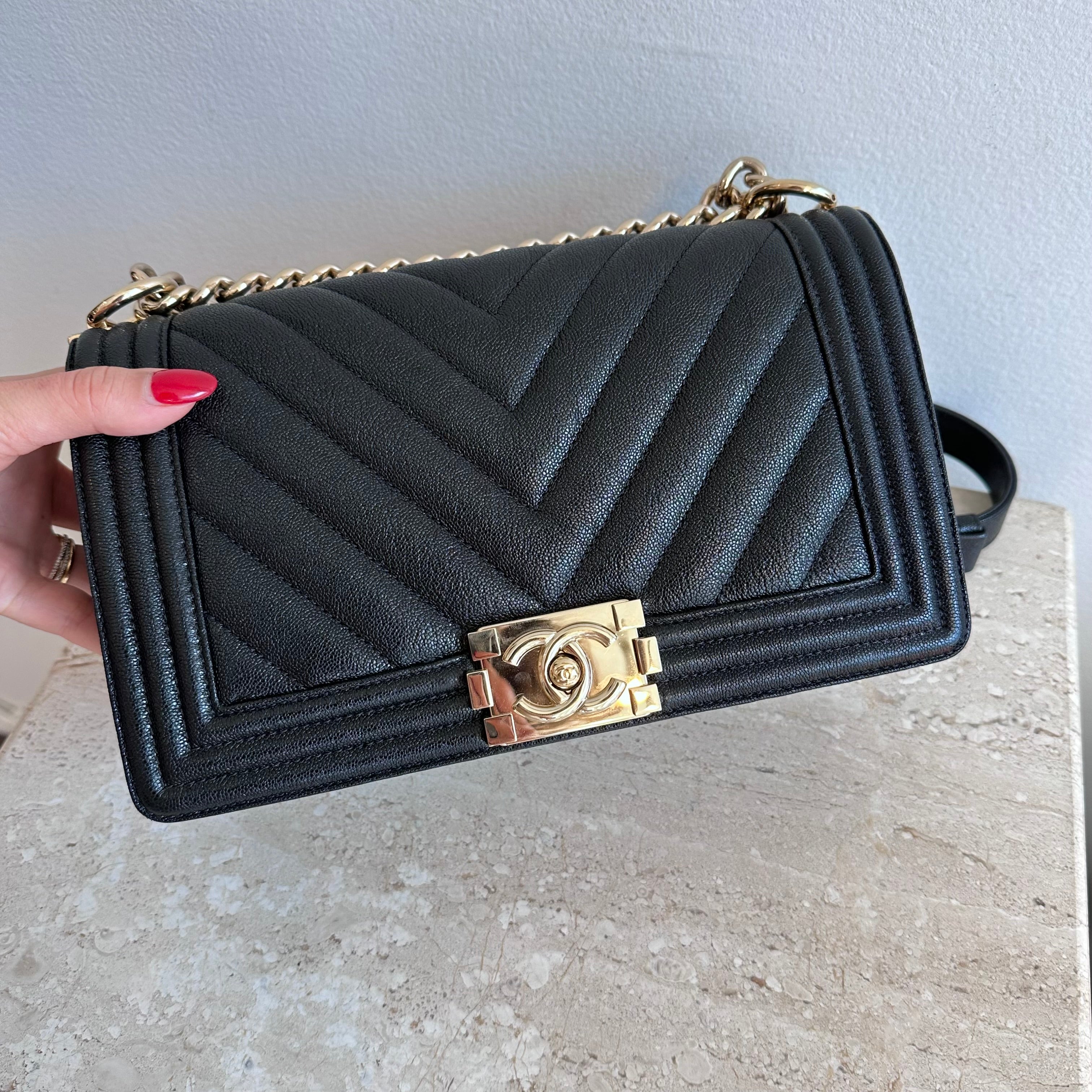 Pre-Owned CHANEL™ Black Medium Chevron Boy Bag