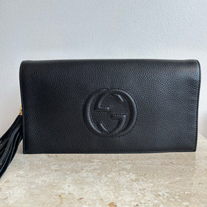 Pre-Owned GUCCI Black Leather Soho Clutch