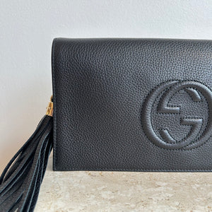 Pre-Owned GUCCI Black Leather Soho Clutch