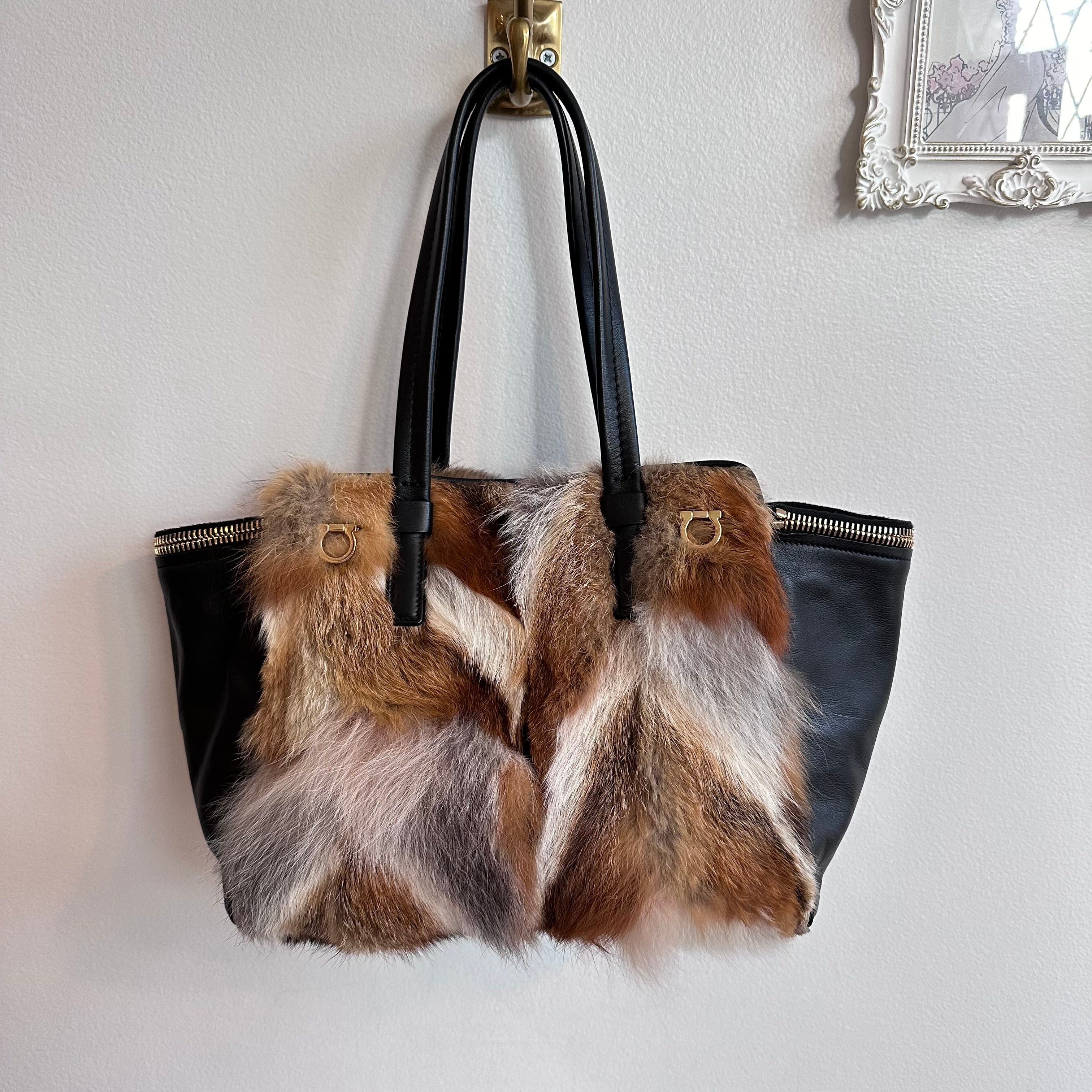 Pre-Owned SALVATORE FERRAGAMO Verve Fox Fur Handbag