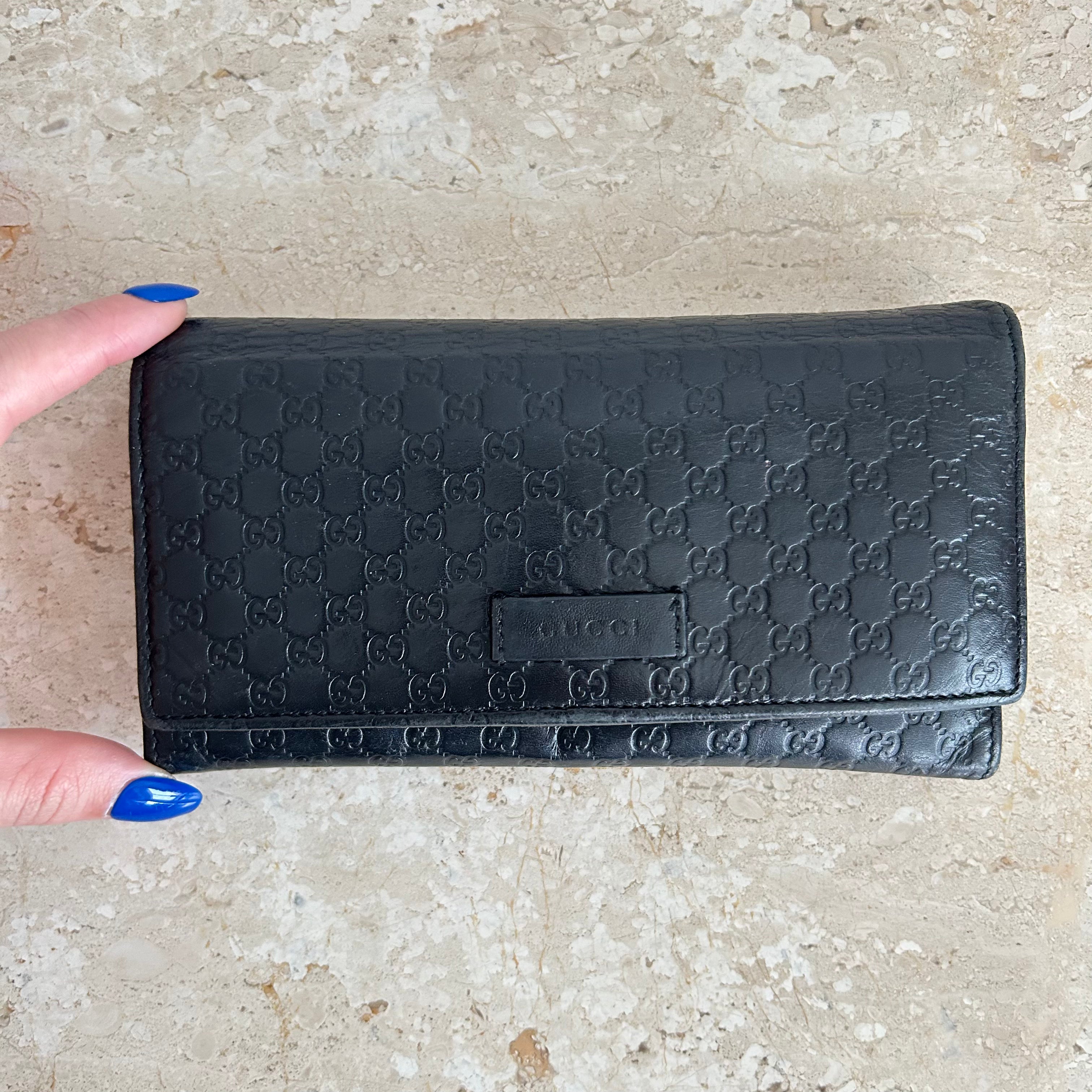 Pre-Owned GUCCI Black Guccissima Wallet