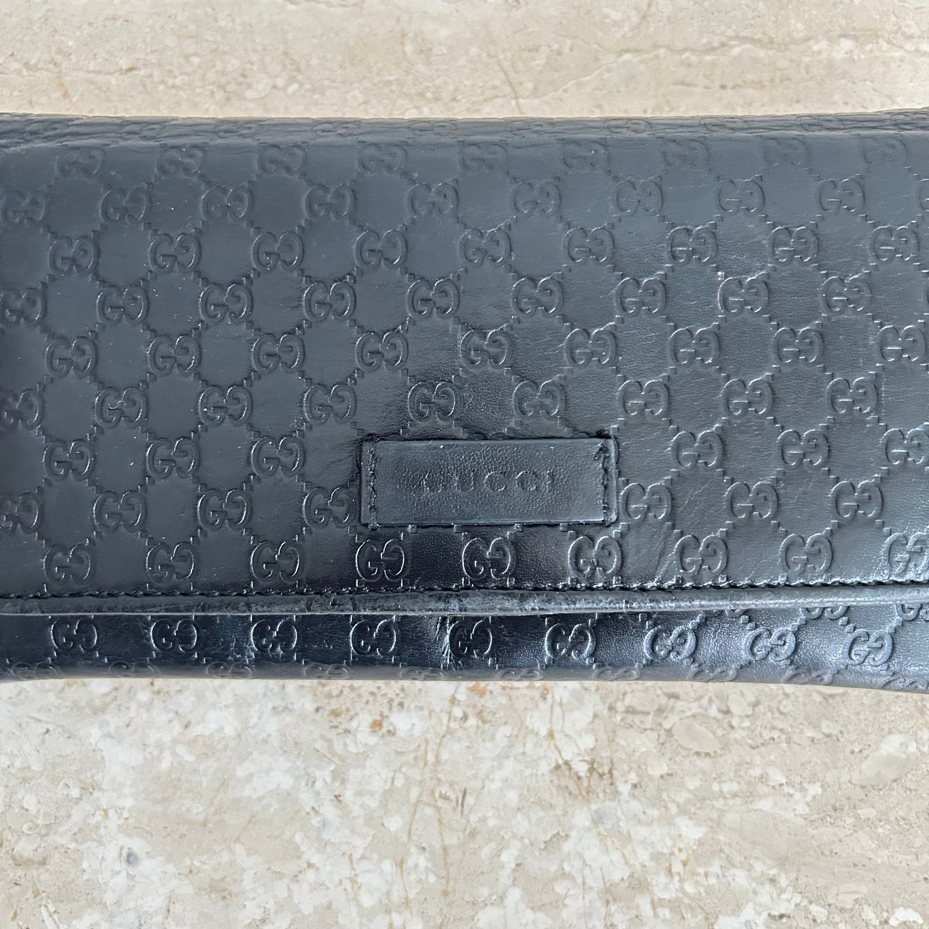 Pre-Owned GUCCI Black Guccissima Wallet