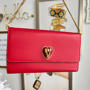 Pre-Owned VERSACE V-Mine Virtus V Heart Flap Clutch