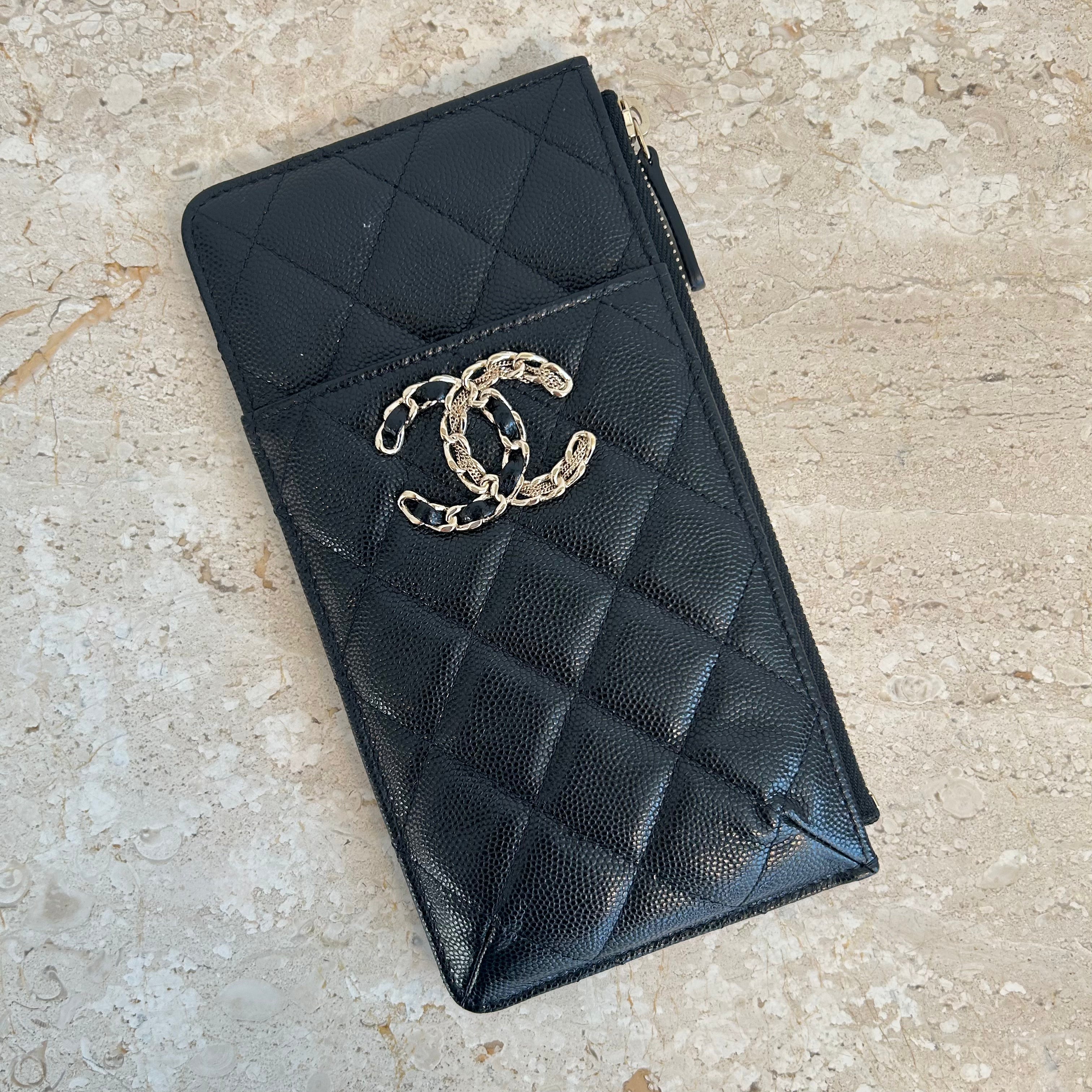 Pre-Owned CHANEL™ Quilted Caviar Long Wallet