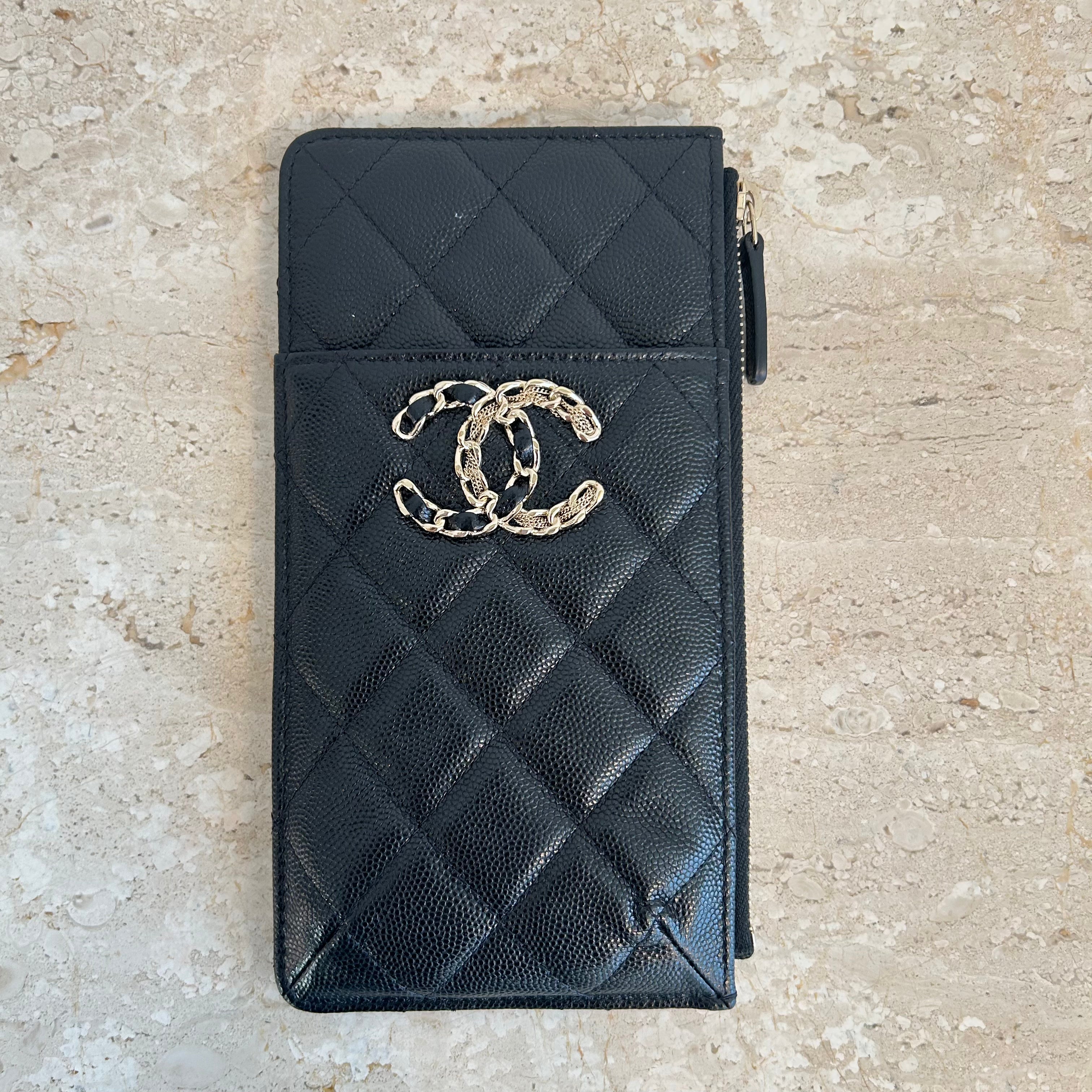 Pre-Owned CHANEL™ Quilted Caviar Long Wallet