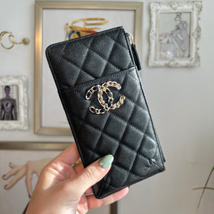 Pre-Owned CHANEL™ Quilted Caviar Long Wallet