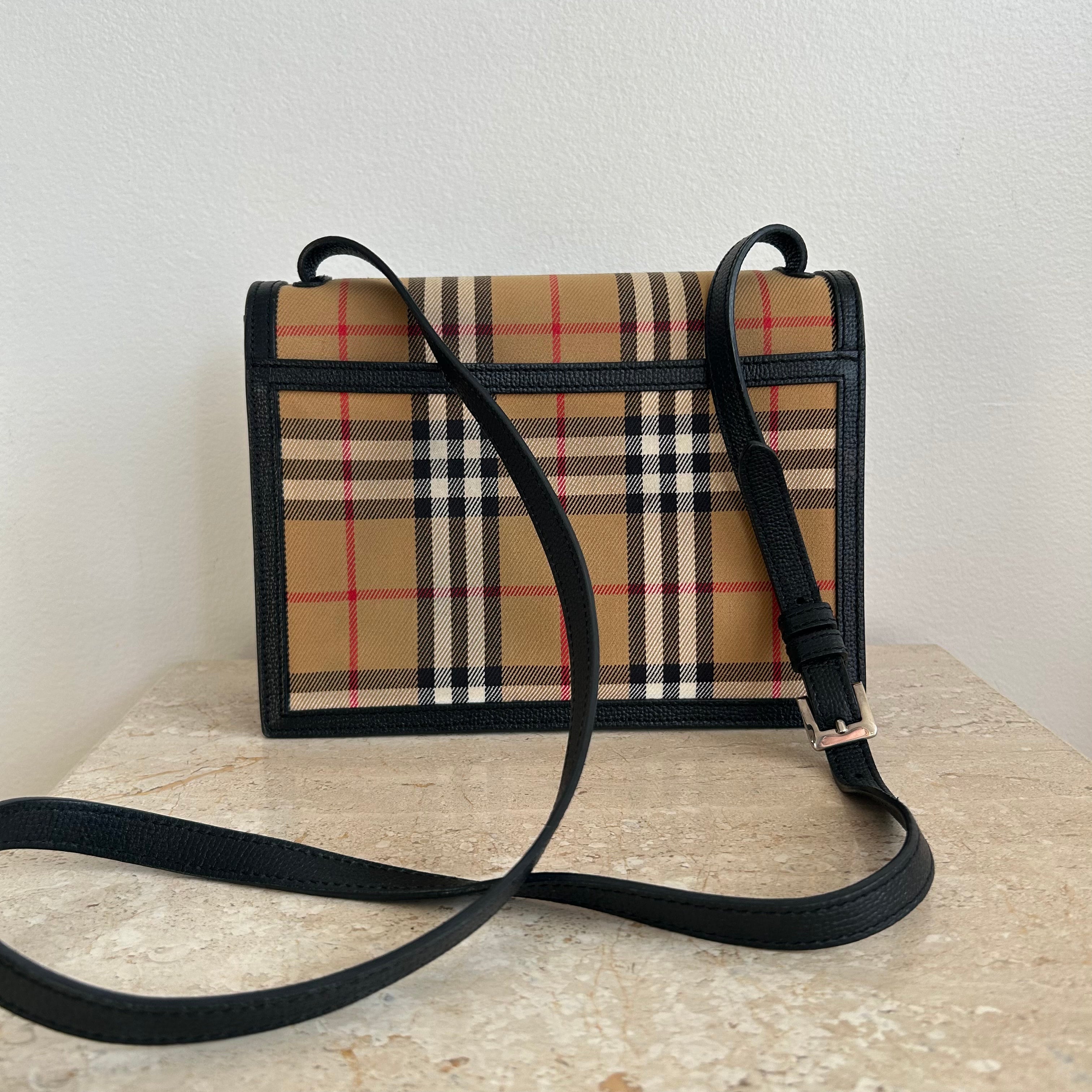 Pre-Owned BURBERRY Nova Check Macken Crossbody Bag