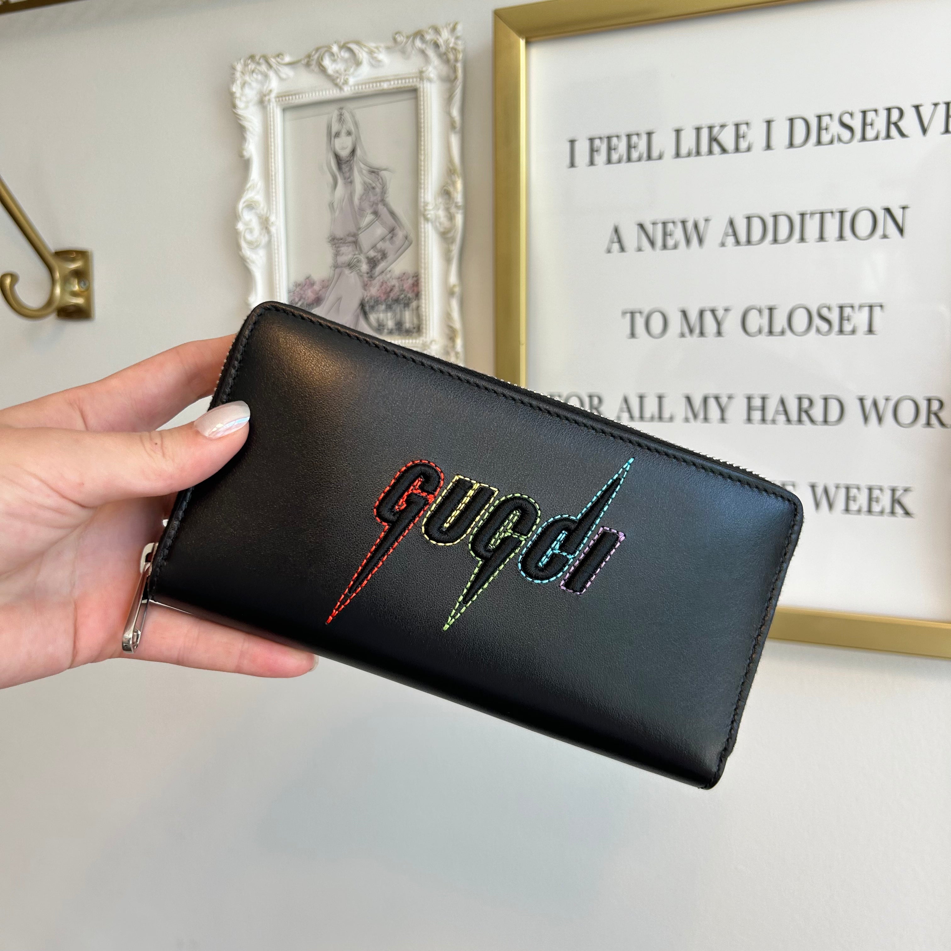 Pre-Owned GUCCI Unisex Black Rainbow Leather Wallet