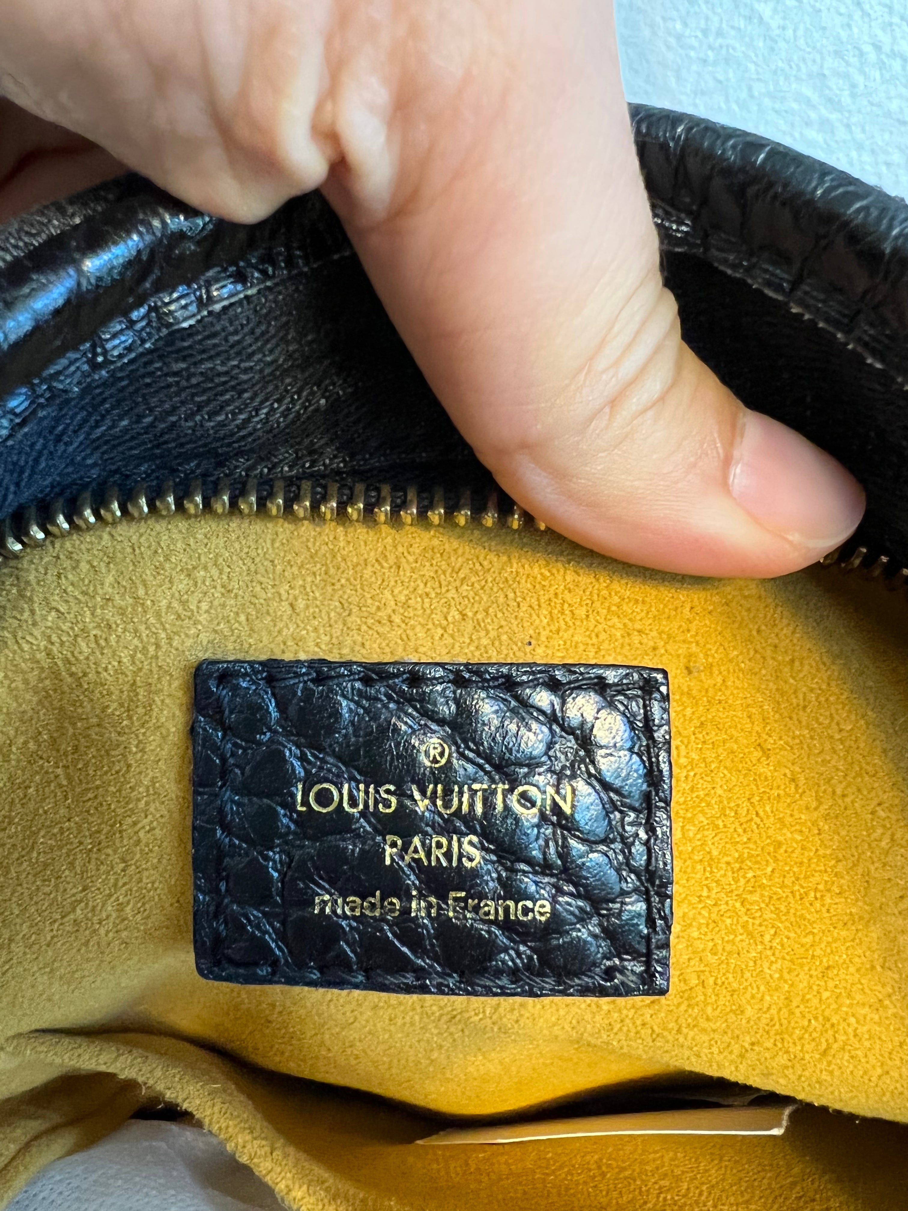 Louis Vuitton Monogram Denim Neo Cabby MM Bag – Fashion Reloved