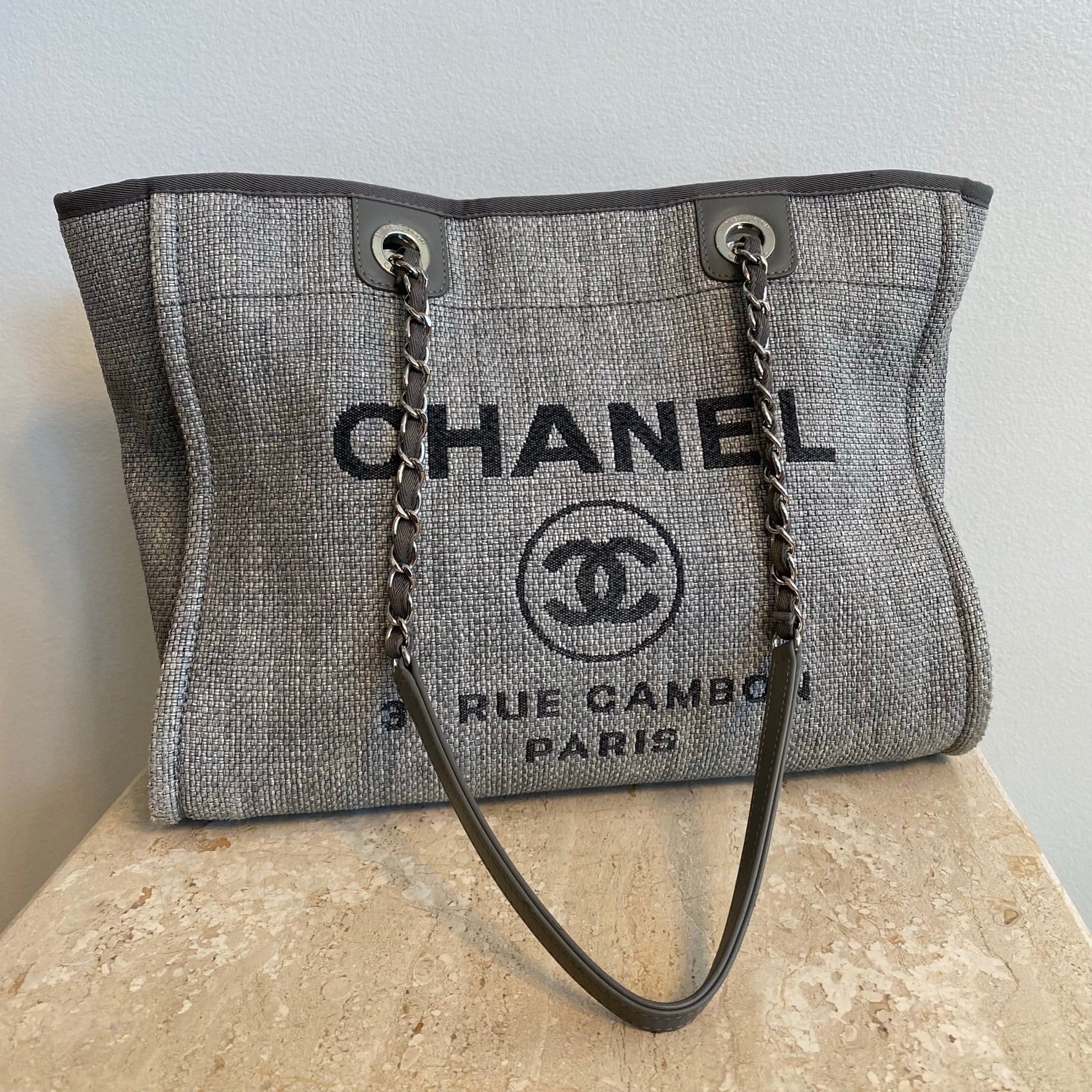 ORDER Chanel shopping bag