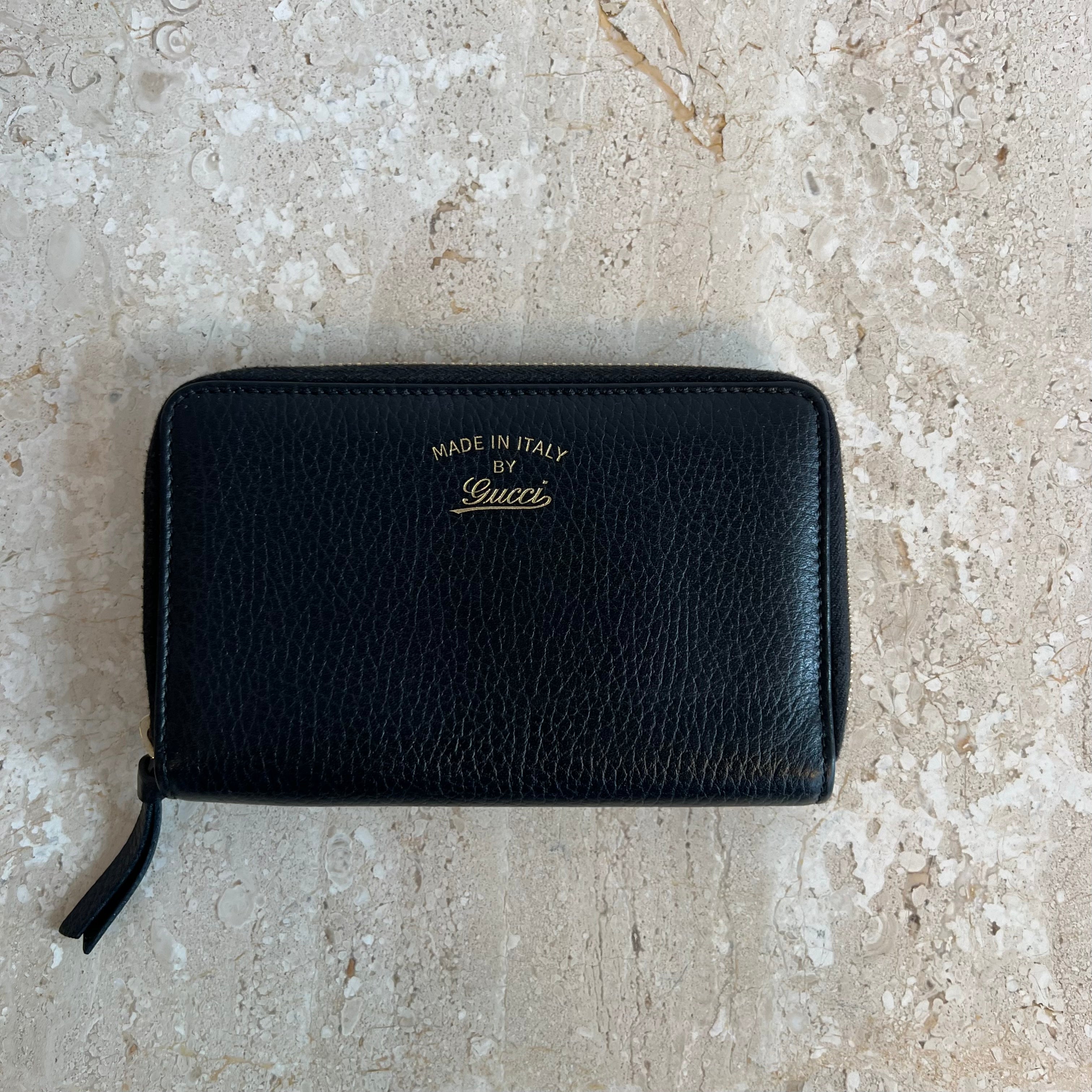 Authentic GUCCI Black Leather Swing Compact Zip Around Wallet