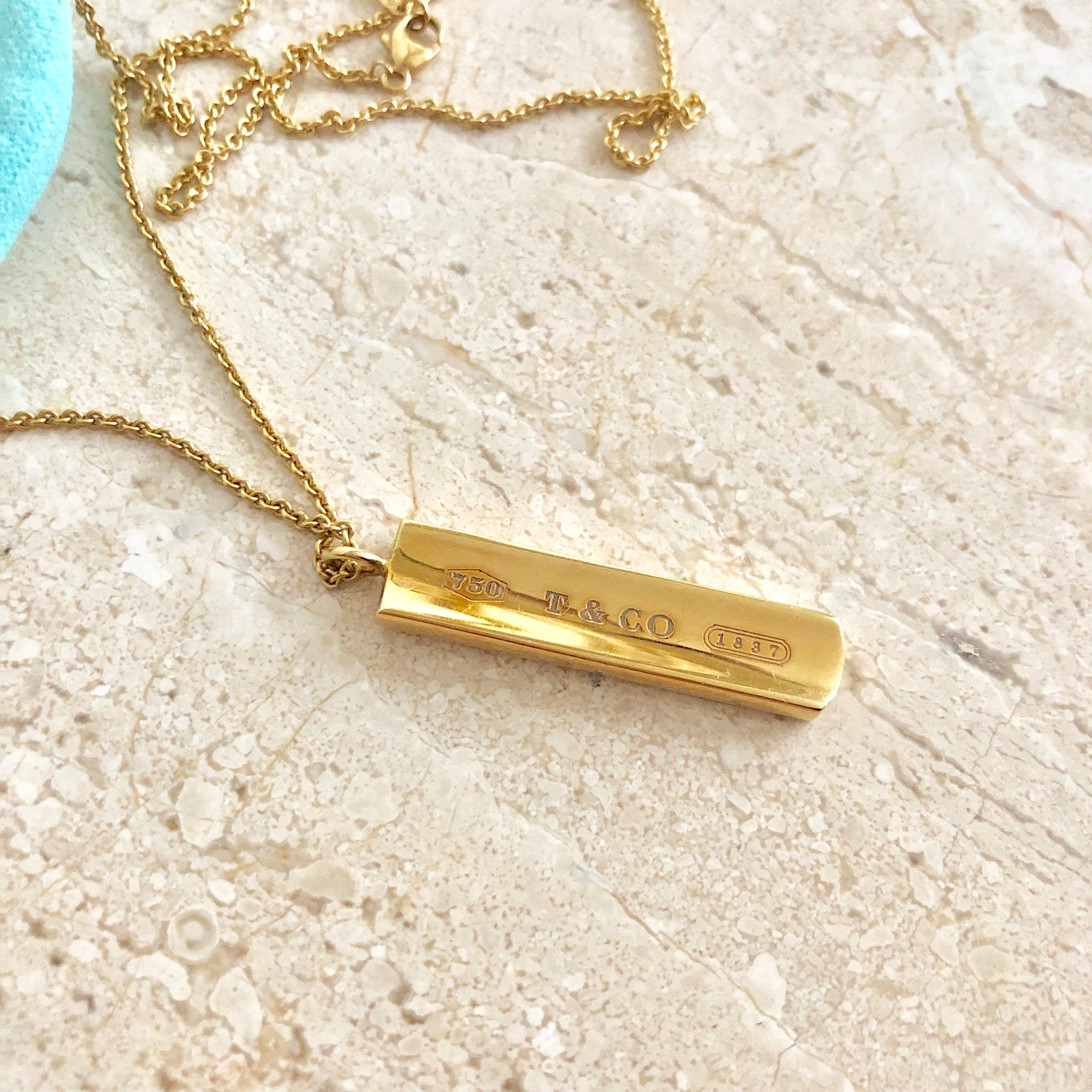 Authentic TIFFANY & CO. 18K Gold 1837 Bar Pendant Necklace – Valamode